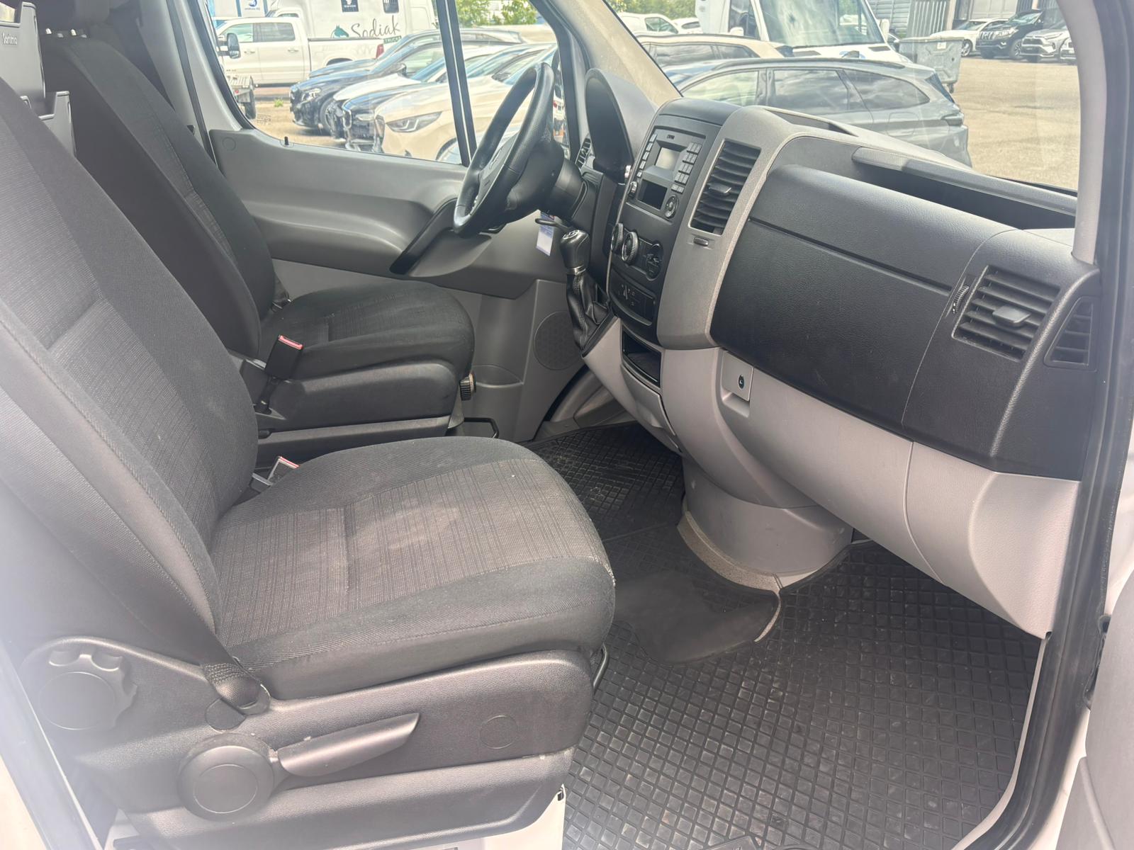 MERCEDES-BENZ Sprinter 313 CDI Extralang 7G-Tronic-image-10