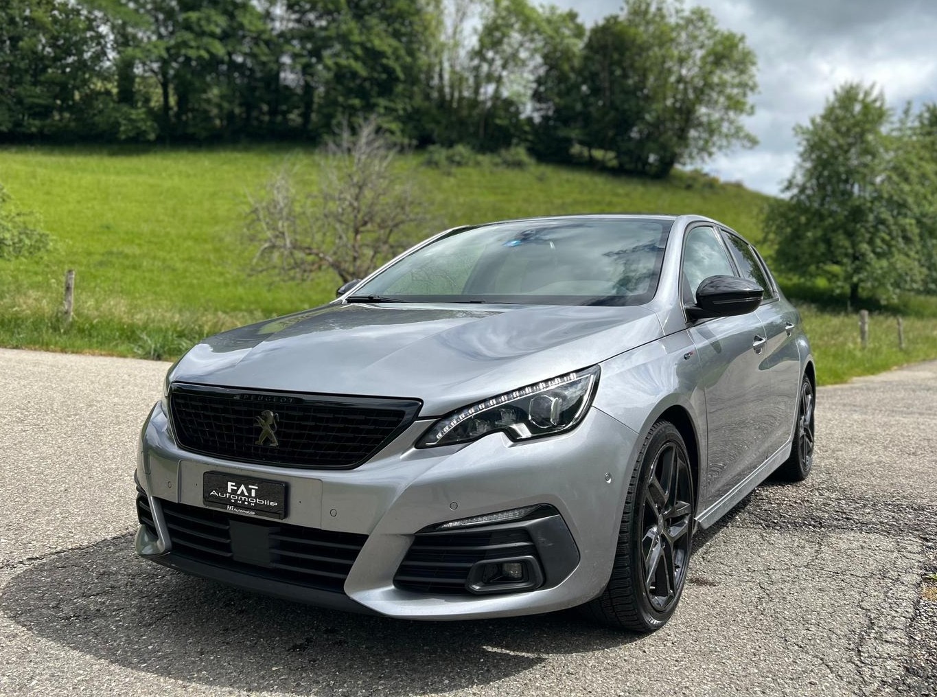 PEUGEOT 308 1.2 Pure Tech GT Pack EAT8-image-0