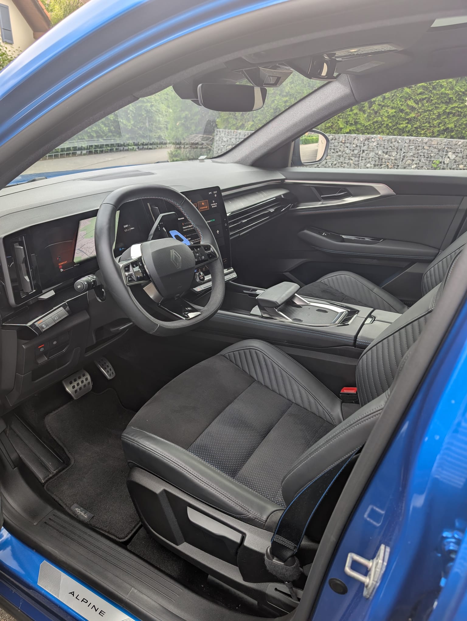 RENAULT 1.2 E-Tech esprit Alpine-image-2