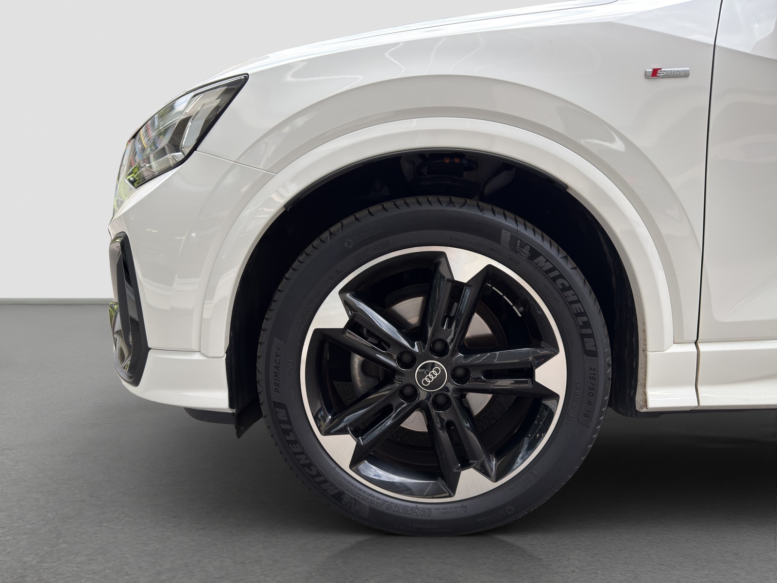 AUDI Q2 35 TFSI S line S-tronic-image-9