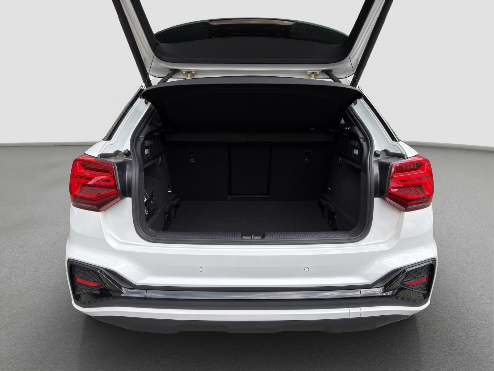 AUDI Q2 35 TFSI S line S-tronic-image-8