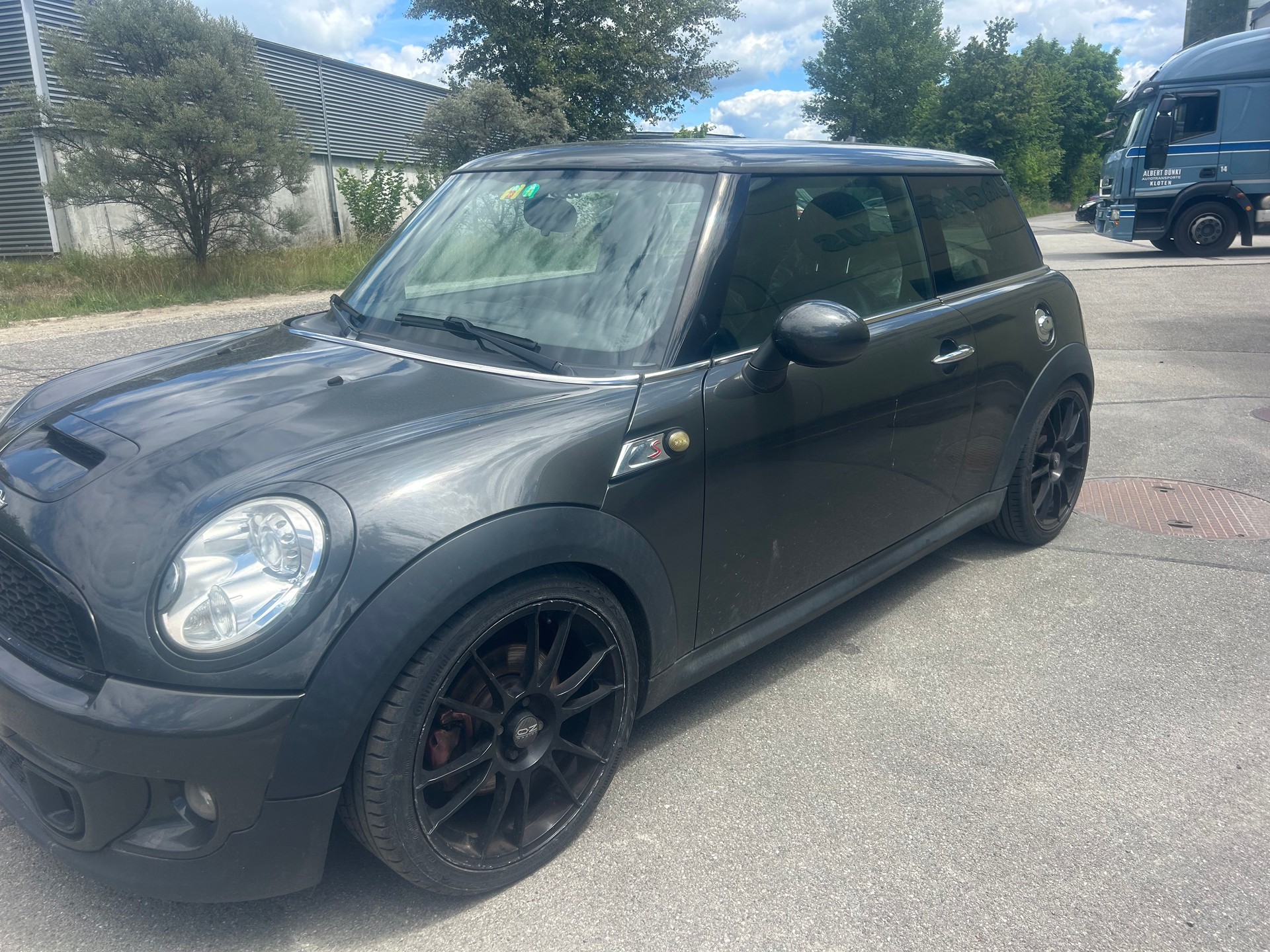 MINI Cooper S-image-1