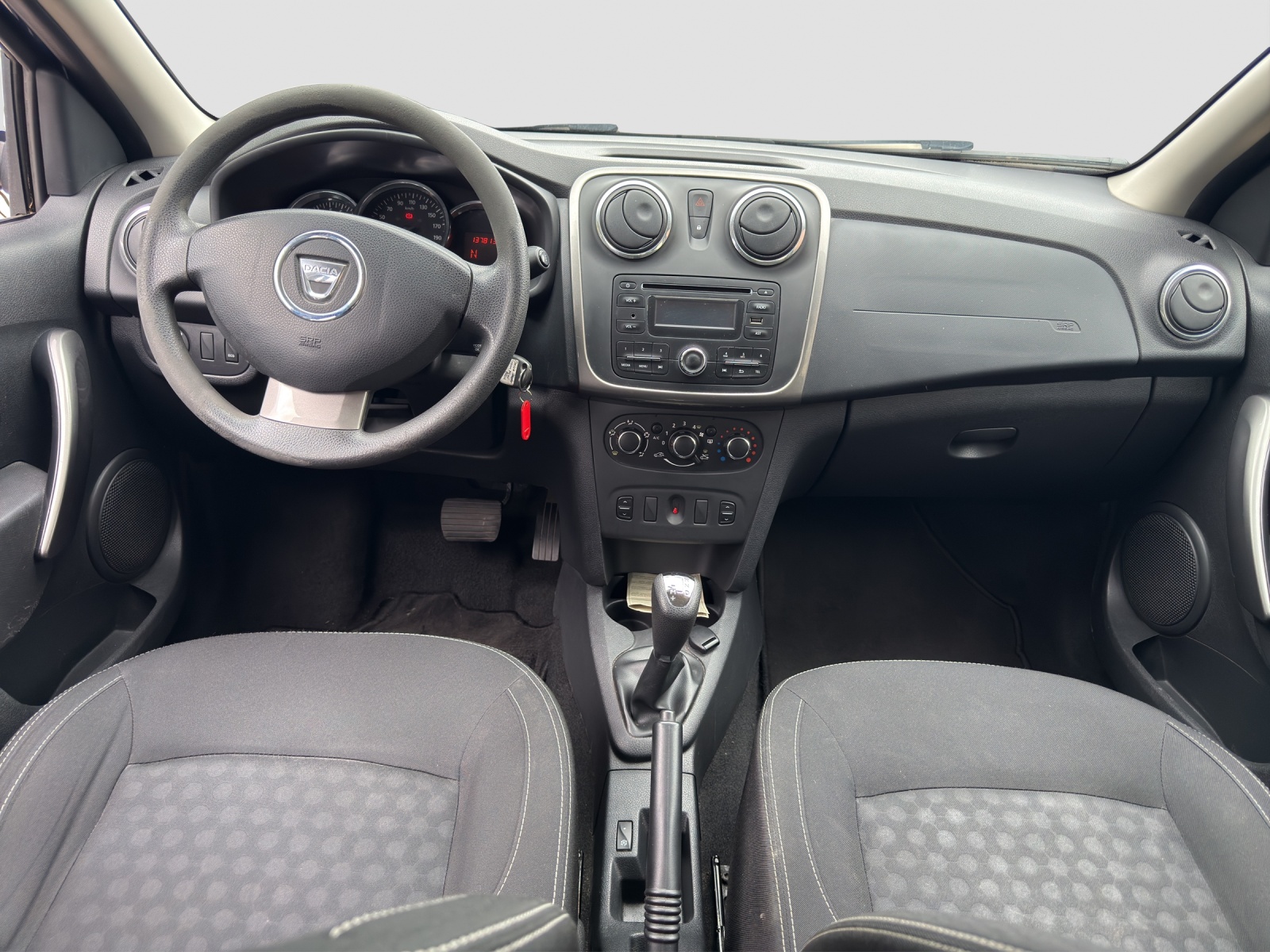DACIA Logan MCV 0.9 Lauréate Automatic-image-8