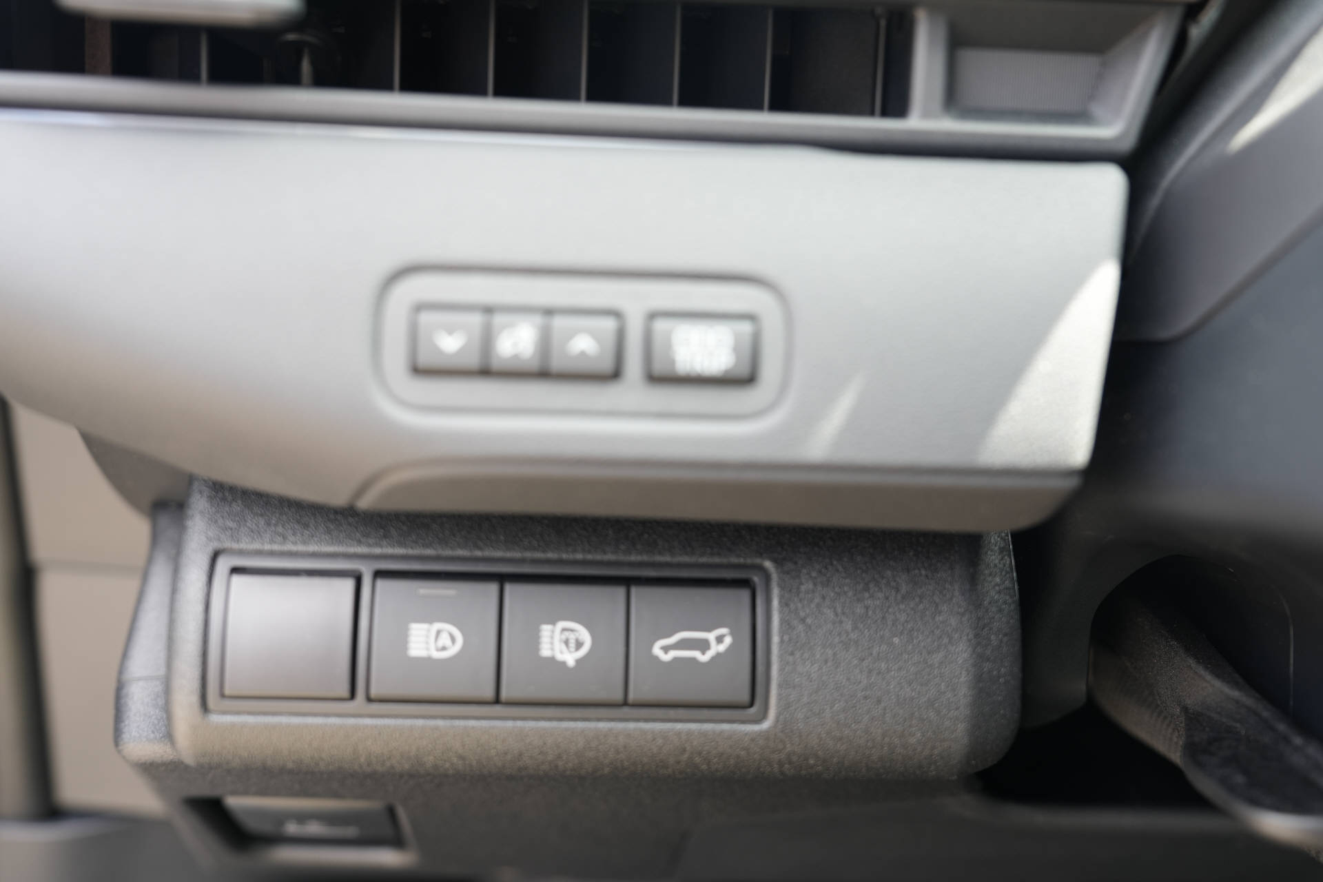 TOYOTA bZ4X Touring Premium AWD-image-15