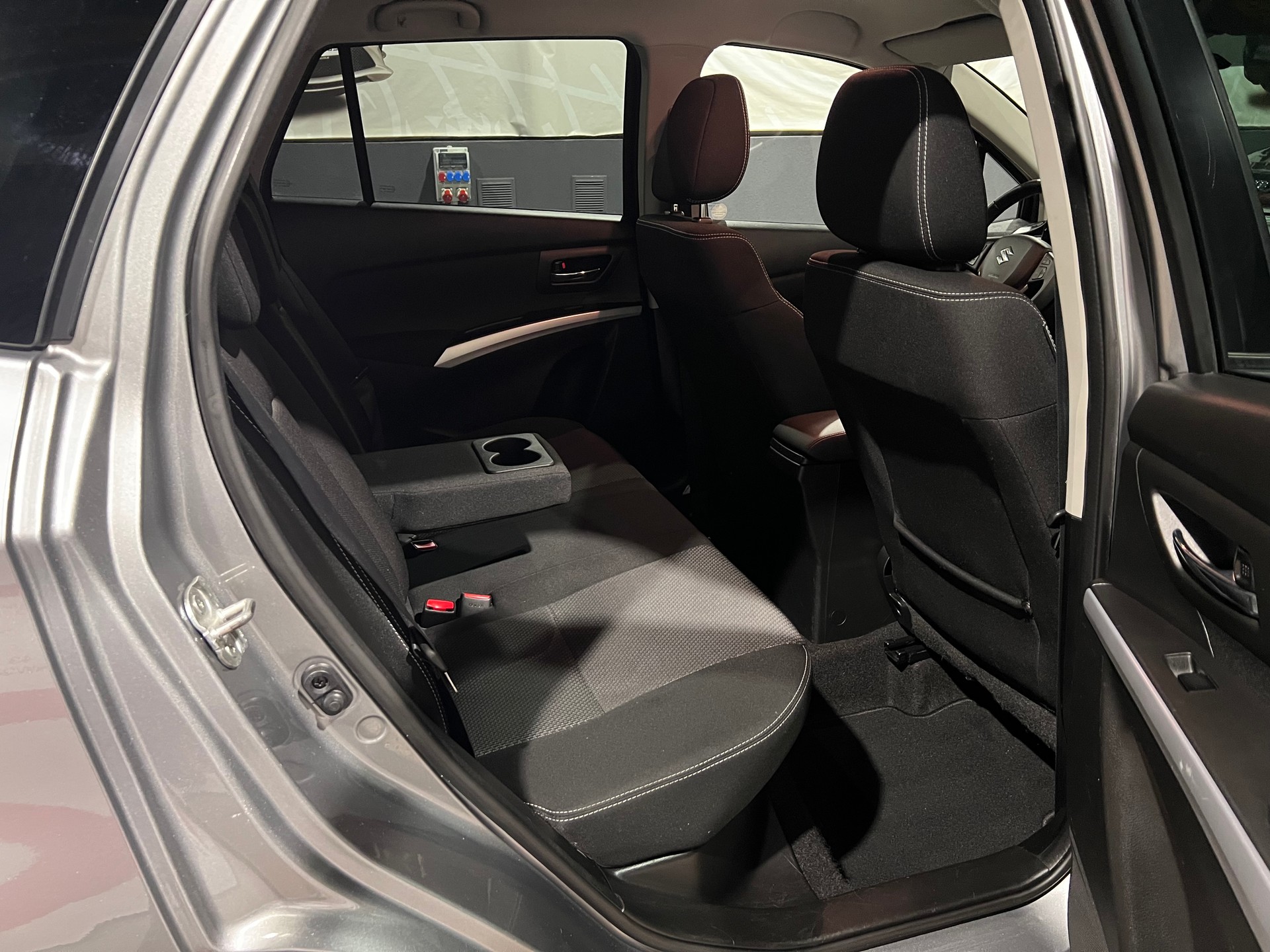 SUZUKI SX4 S-Cross 1.6 16V Compact+ 4WD CVT7-image-13