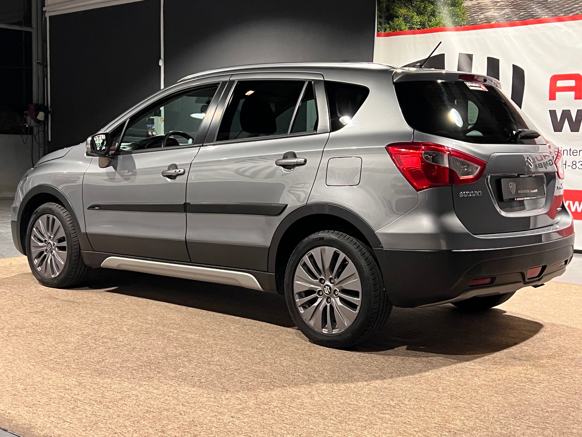 SUZUKI SX4 S-Cross 1.6 16V Compact+ 4WD CVT7-image-5