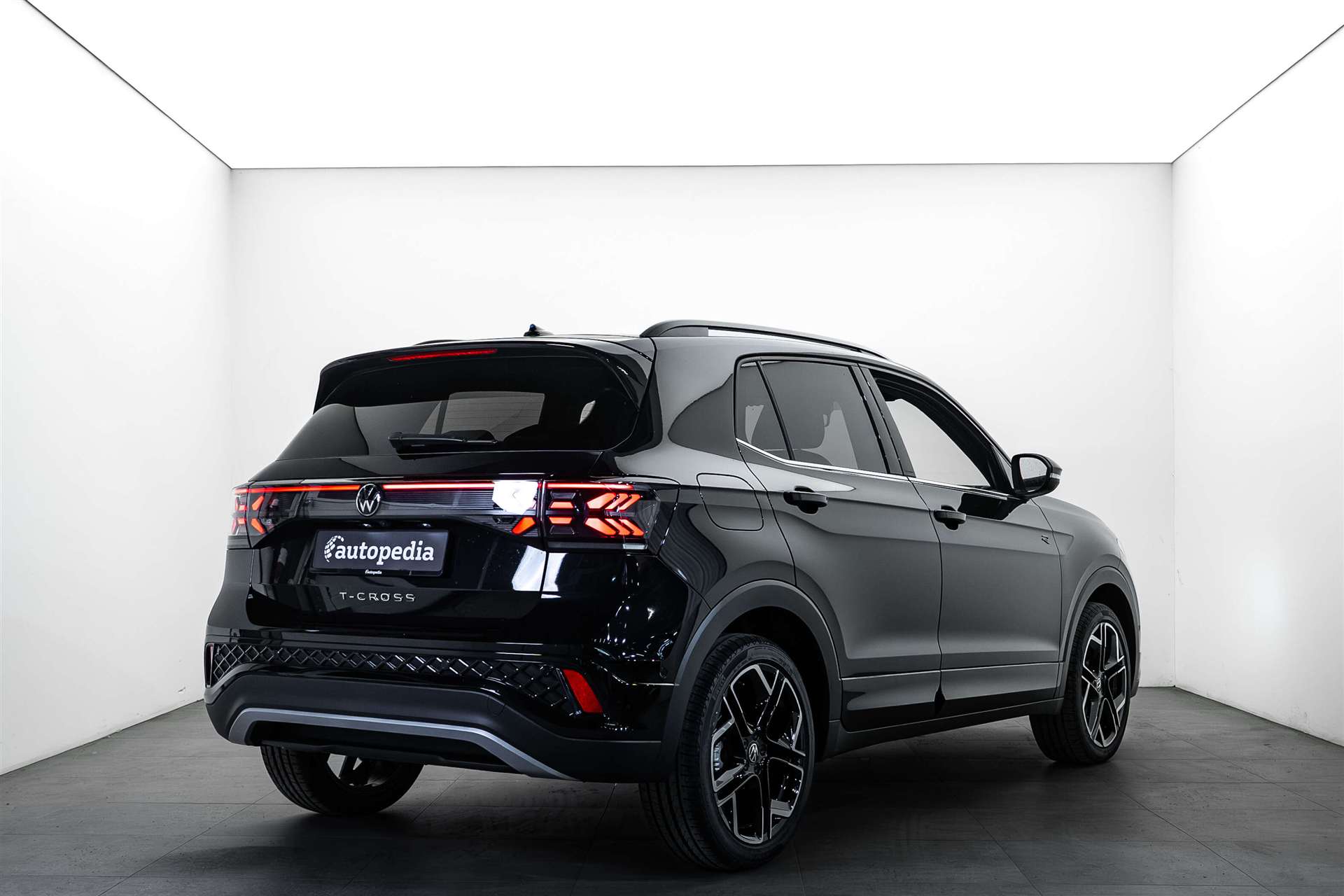 VW T-Cross 1.5 TSi EVO ACT R-Line DSG-Automat-image-2