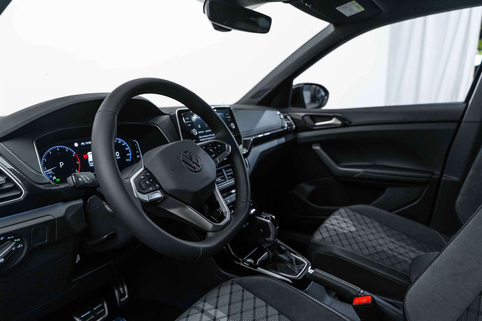 VW T-Cross 1.5 TSi EVO ACT R-Line DSG-Automat-image-7