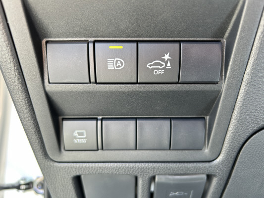 TOYOTA Hilux BEV Style AWD-image-14