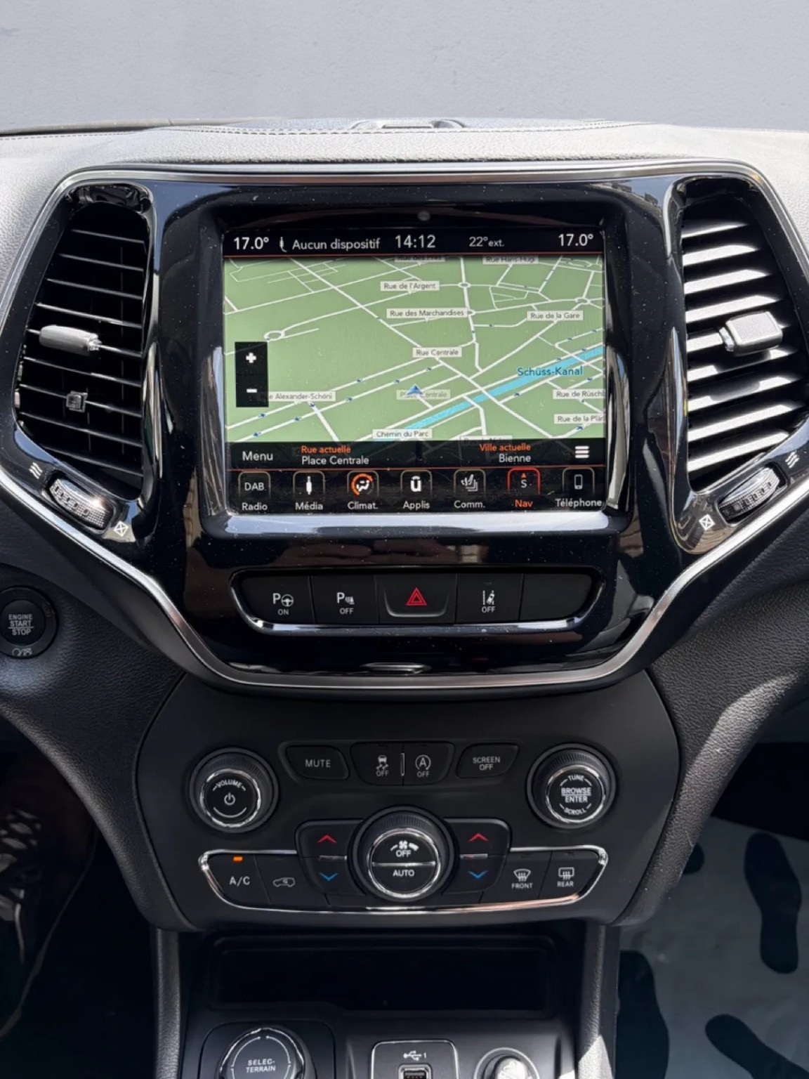 JEEP Cherokee 2.0 Limited AWD Drive I 9ATX-image-14