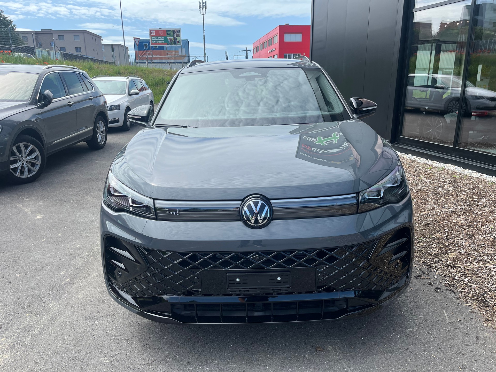 VW Tiguan 1.5 TSI evo2 eHybrid R-Line DSG-image-1