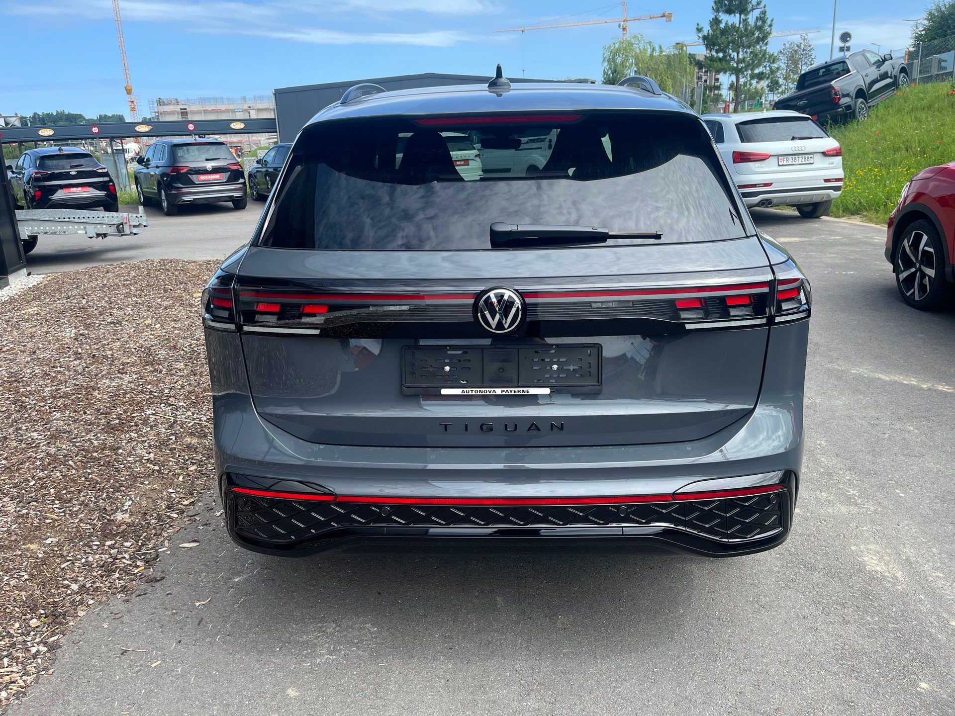 VW Tiguan 1.5 TSI evo2 eHybrid R-Line DSG-image-2