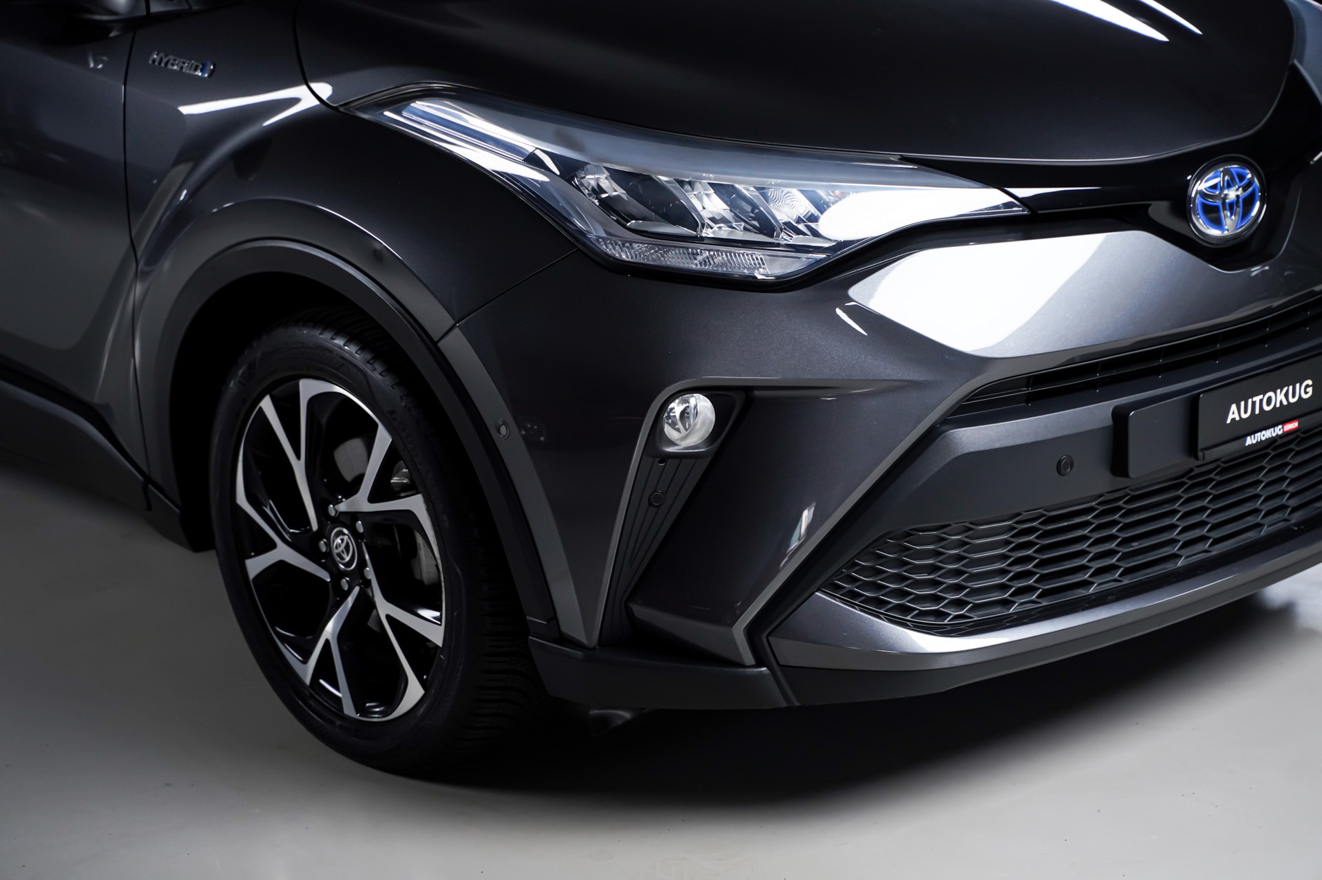 TOYOTA C-HR 2.0 HSD CVT Trend-image-3
