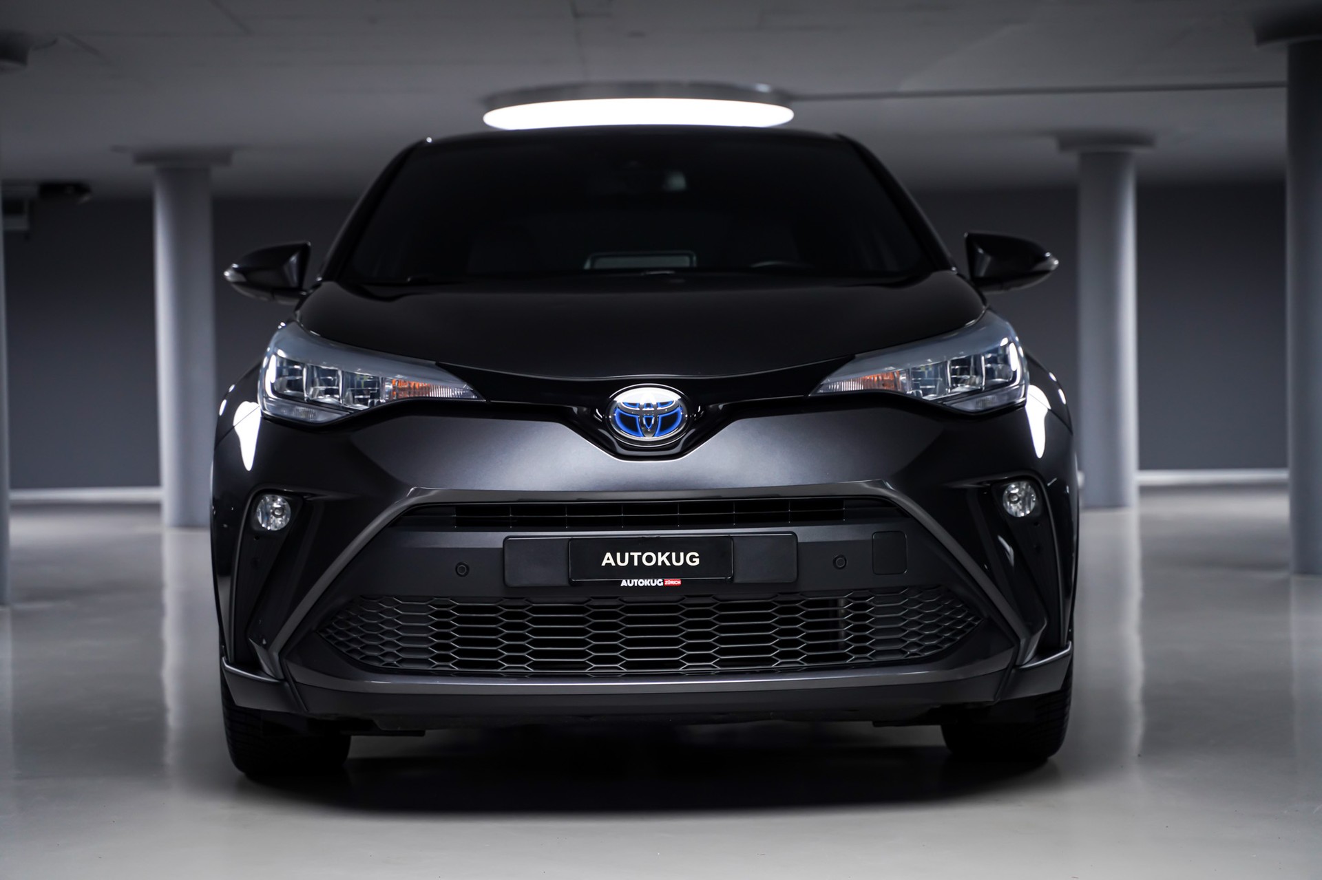 TOYOTA C-HR 2.0 HSD CVT Trend-image-1