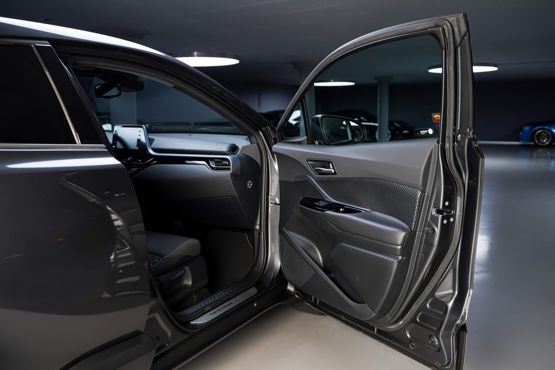 TOYOTA C-HR 2.0 HSD CVT Trend-image-15