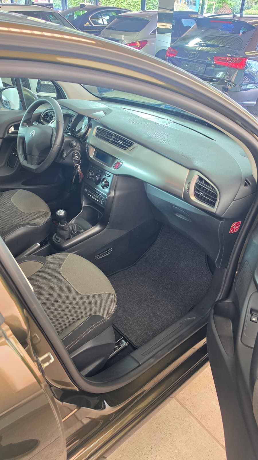 CITROEN C3 1.2i SCHWEIZER FAHRZEUG, FRISCH AB MFK UND FRISCH AB SERVICE, LEICHTER HAGELSCHADEN VORHANDEN-image-10