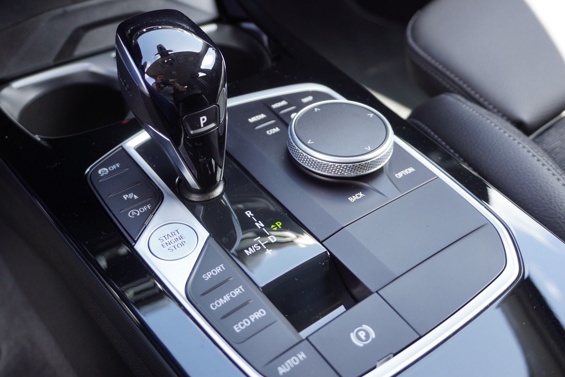 BMW 120i Sport Line Steptronic-image-15