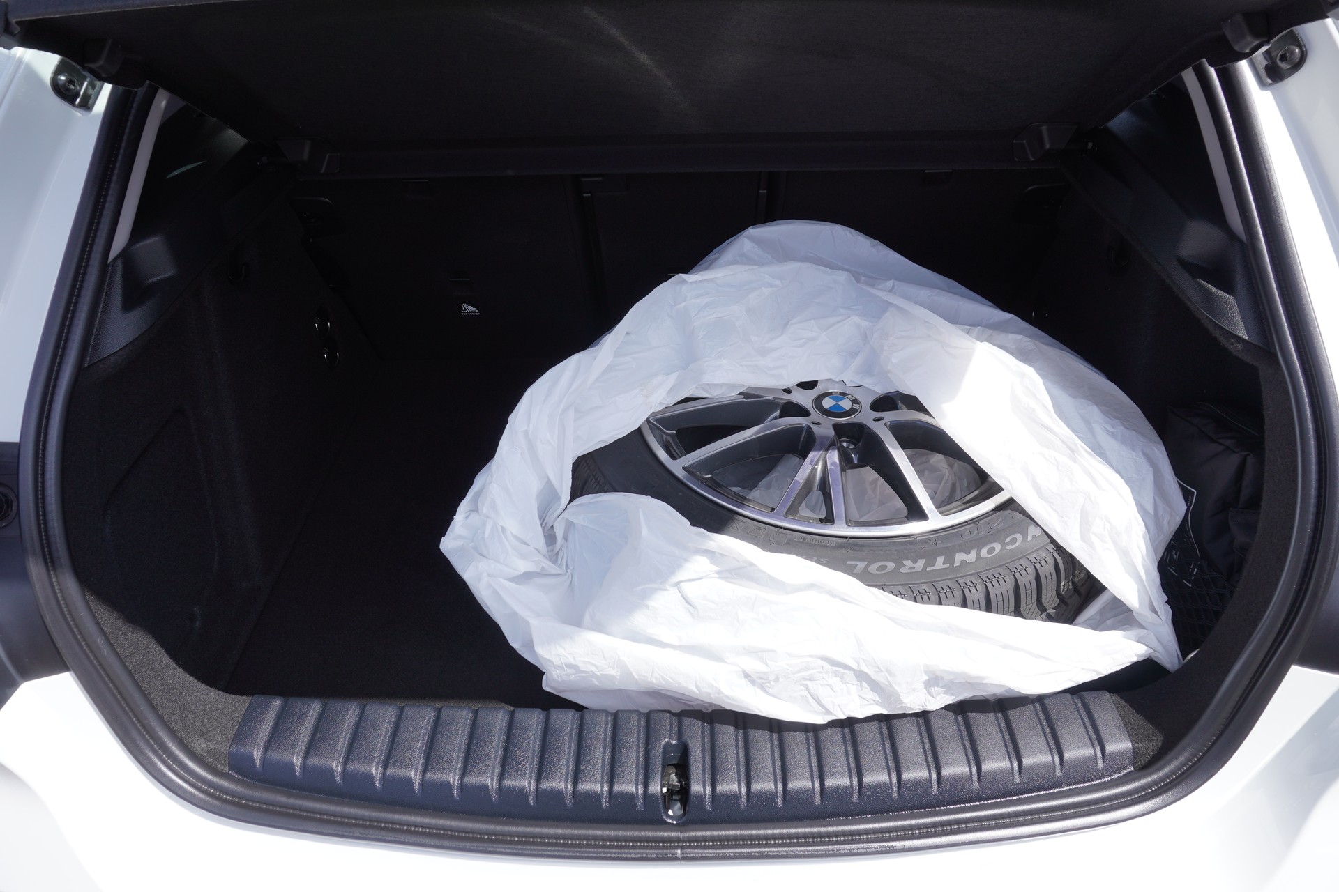 BMW 120i Sport Line Steptronic-image-9