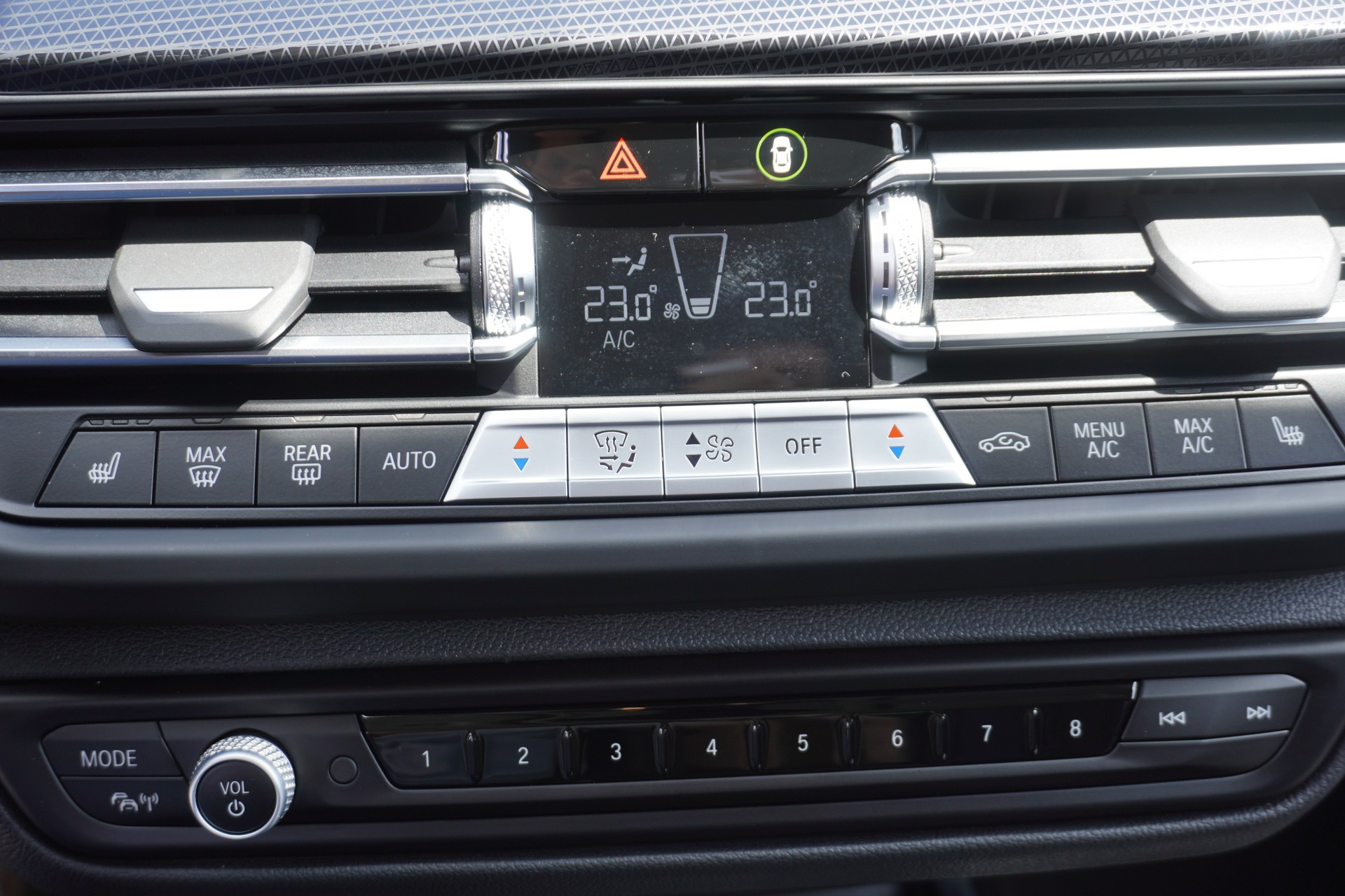 BMW 120i Sport Line Steptronic-image-17