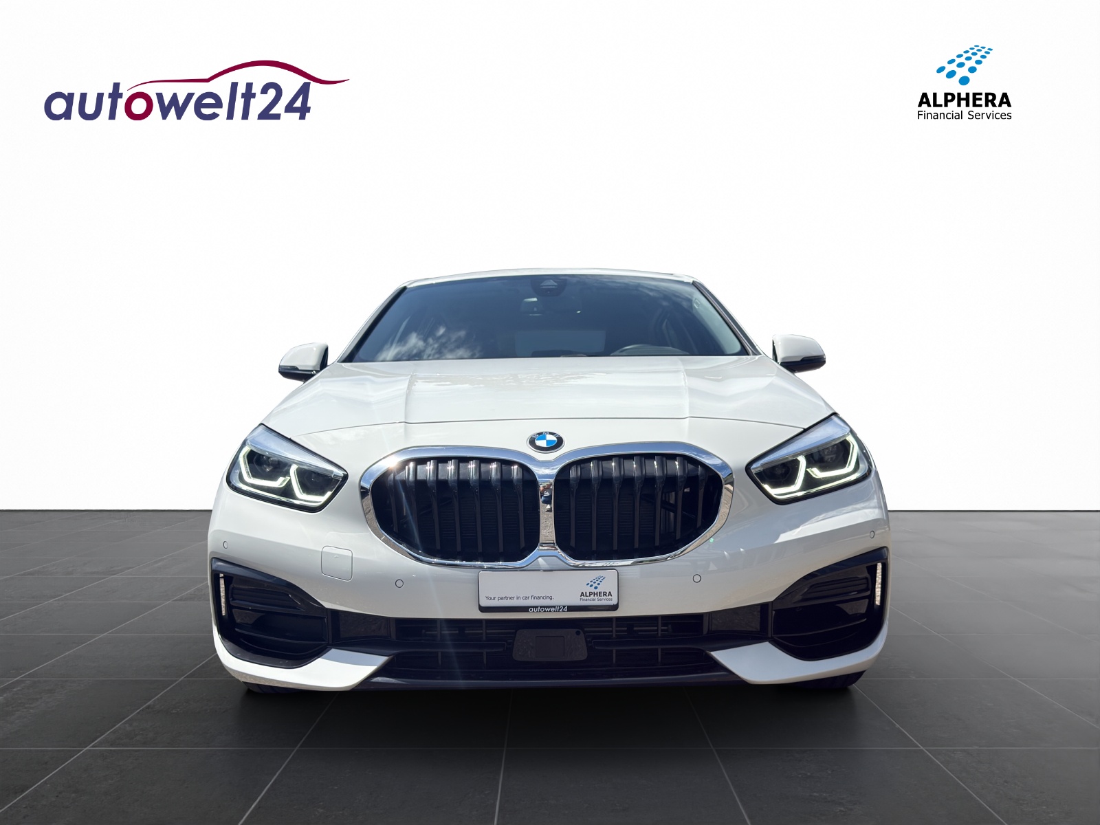 BMW 120i Sport Line Steptronic-image-1