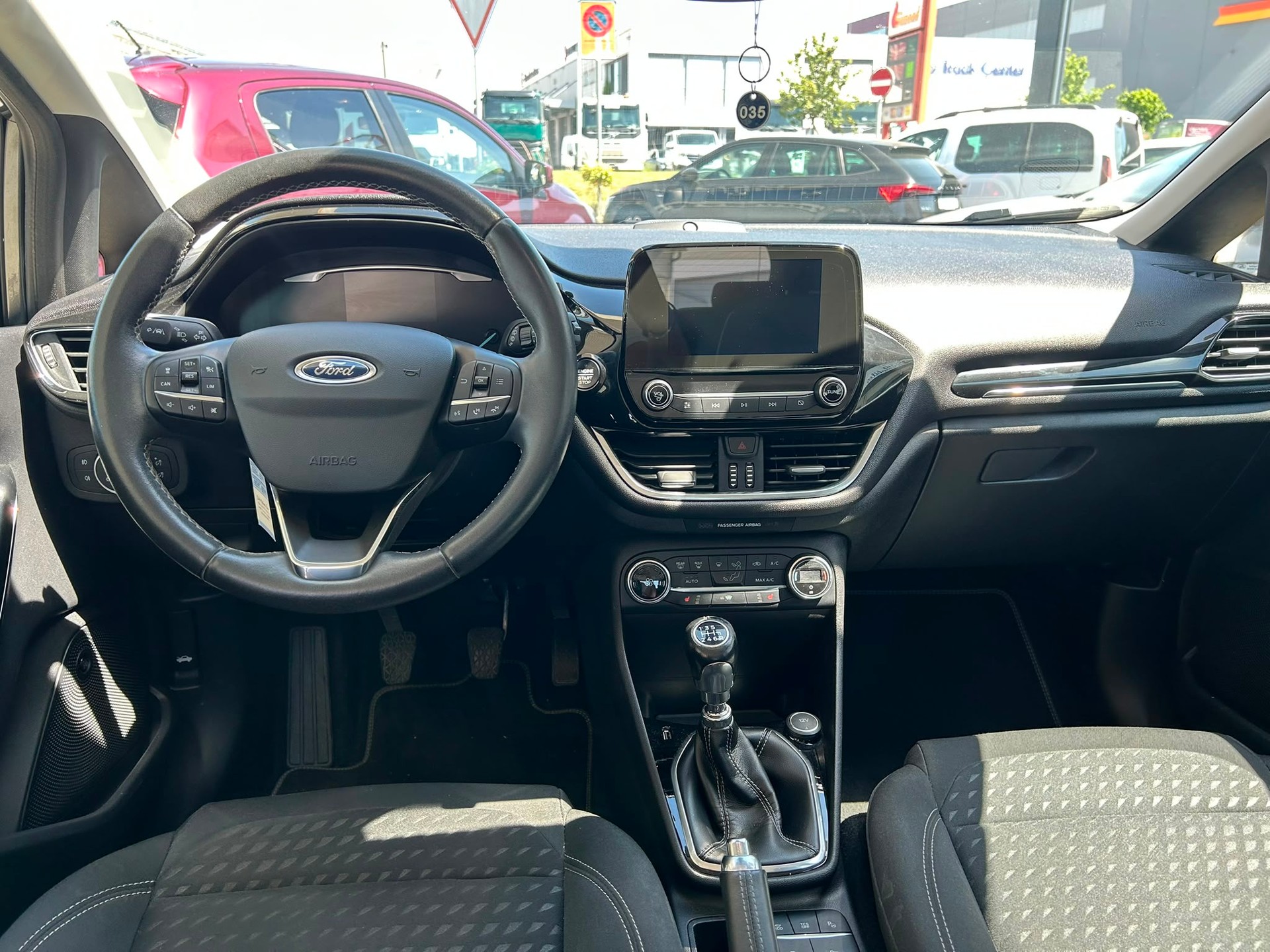 FORD Fiesta 1.0 SCTi Titanium-image-6