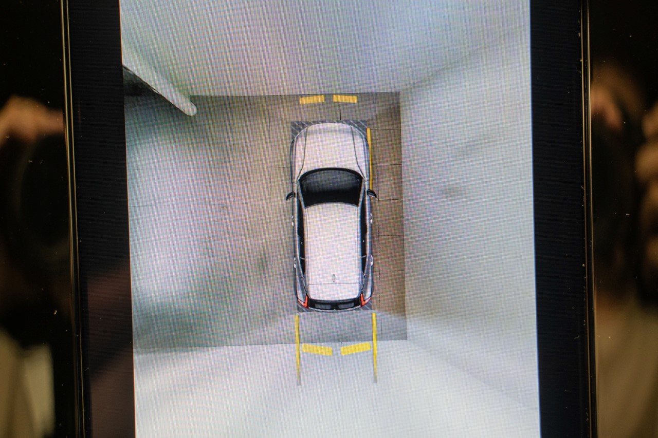 VOLVO XC40 1.5 T5 PiH Ultimate Dark-image-15