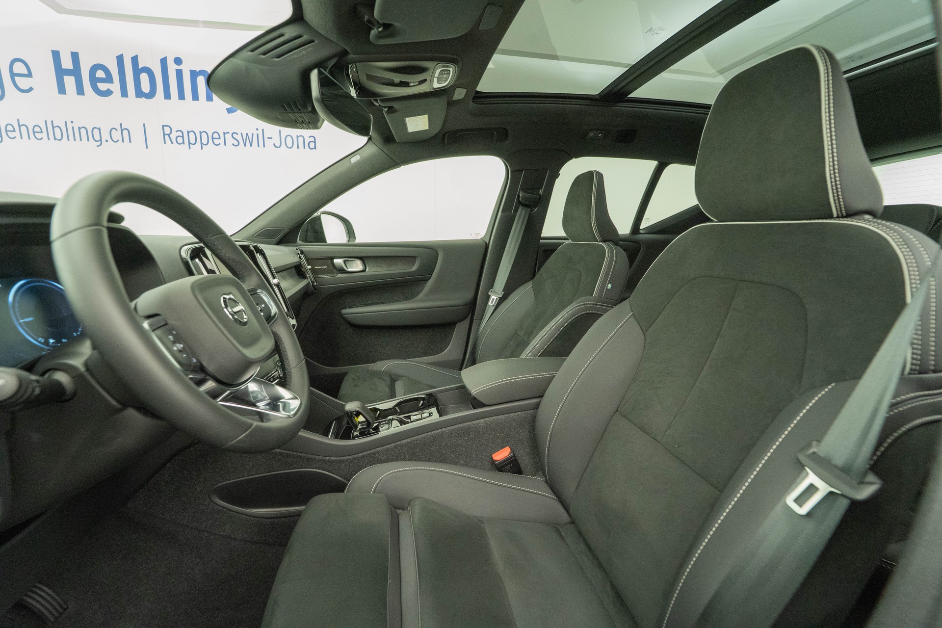 VOLVO XC40 1.5 T5 PiH Ultimate Dark-image-7