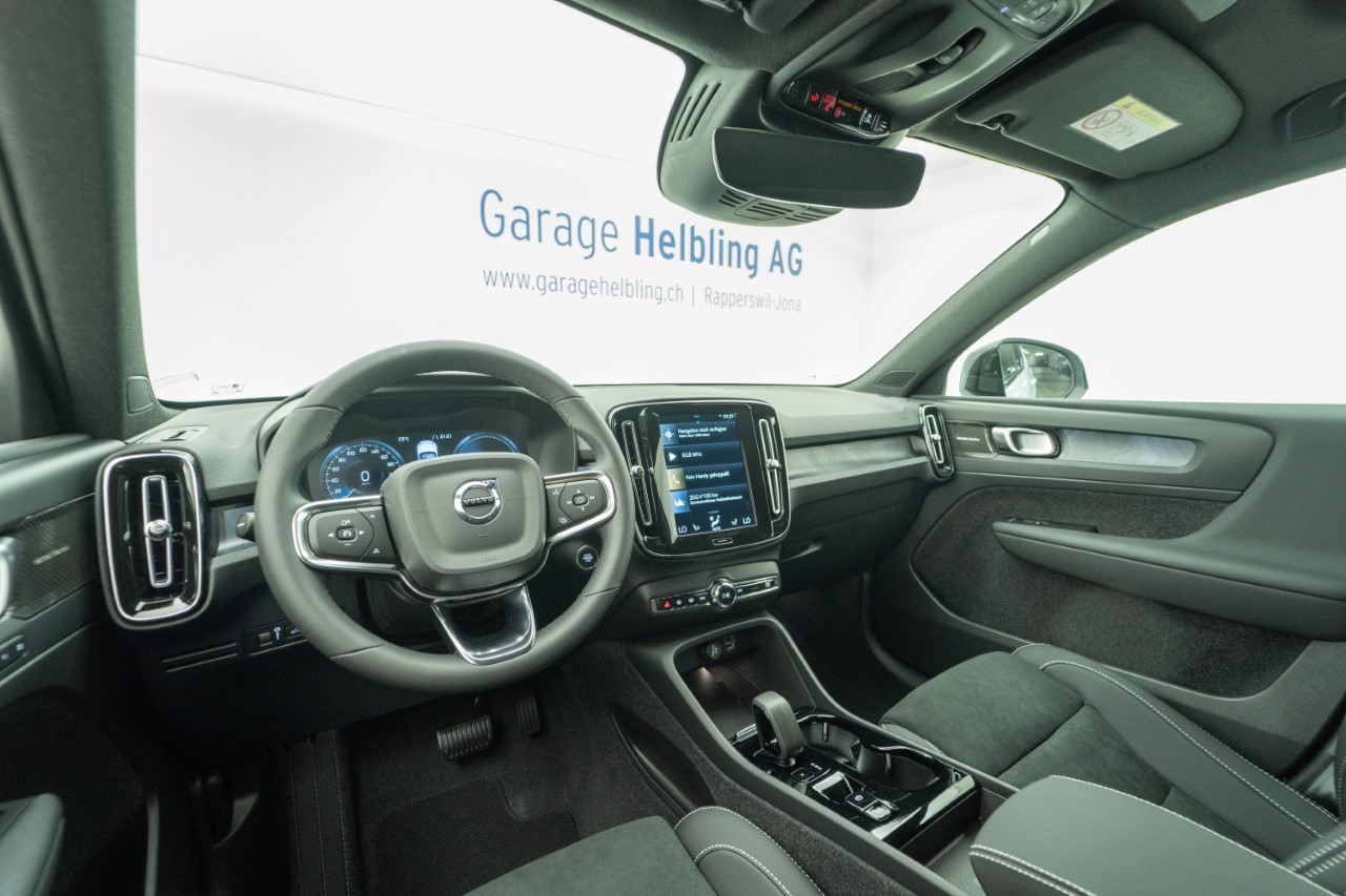 VOLVO XC40 1.5 T5 PiH Ultimate Dark-image-6