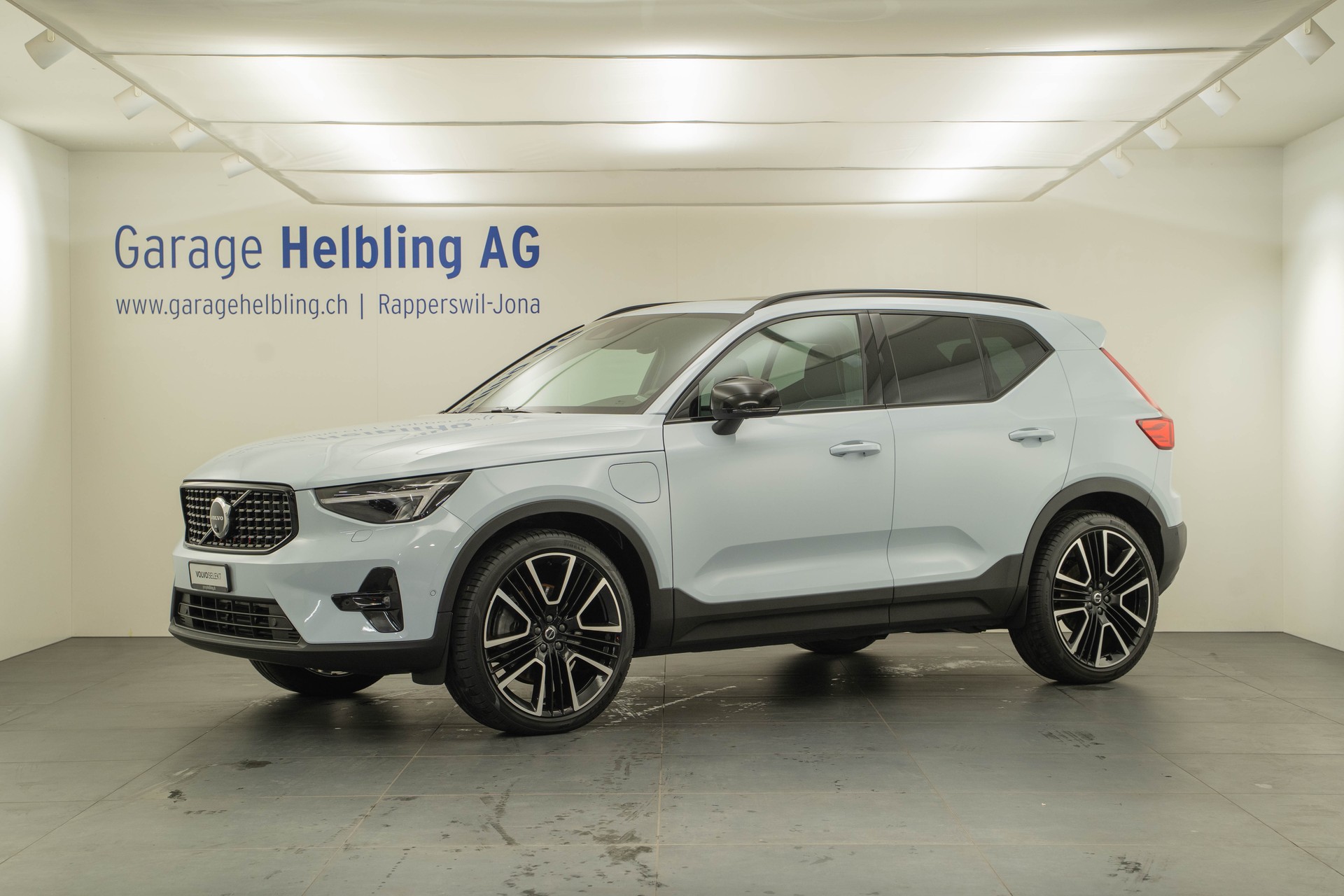 VOLVO XC40 1.5 T5 PiH Ultimate Dark