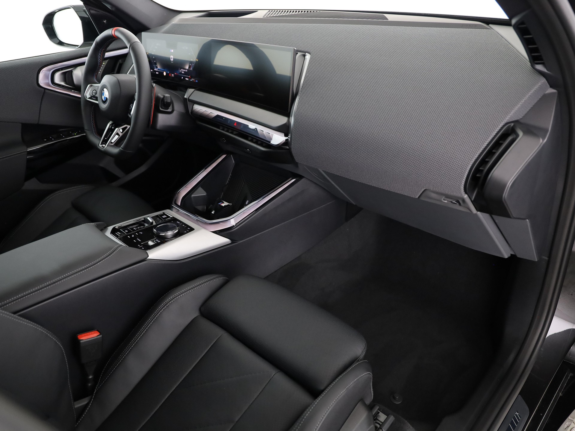 BMW X3 M50i-image-14
