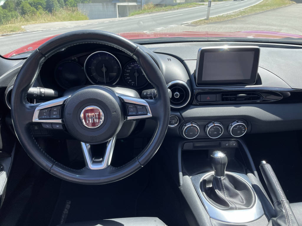 FIAT 124 Spider 1.4 MultiAir Lusso-image-9