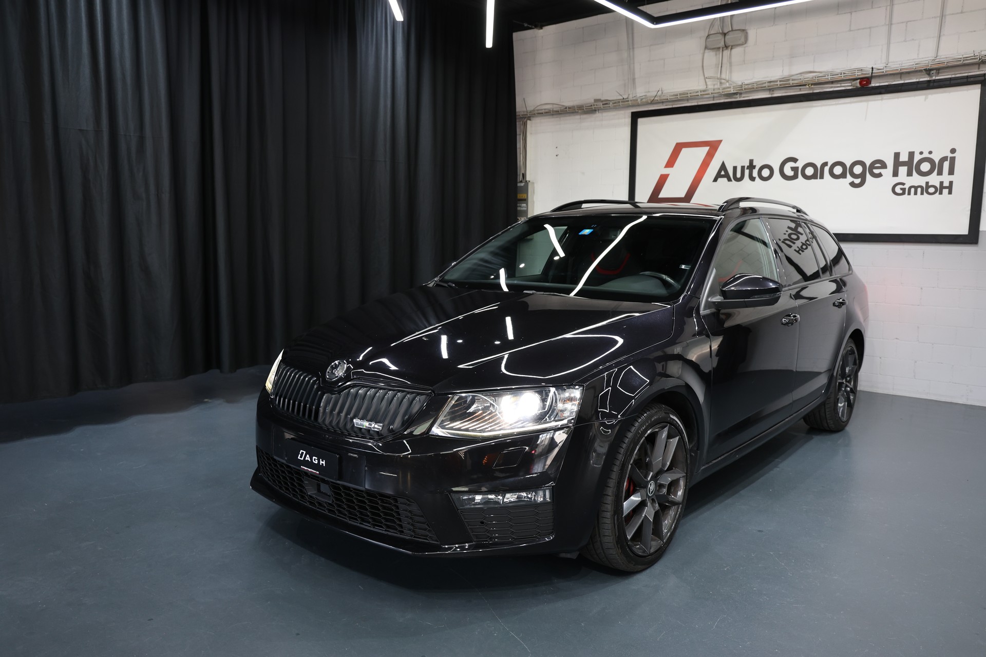 SKODA Octavia Combi 2.0 TDI RS DSG-image-6