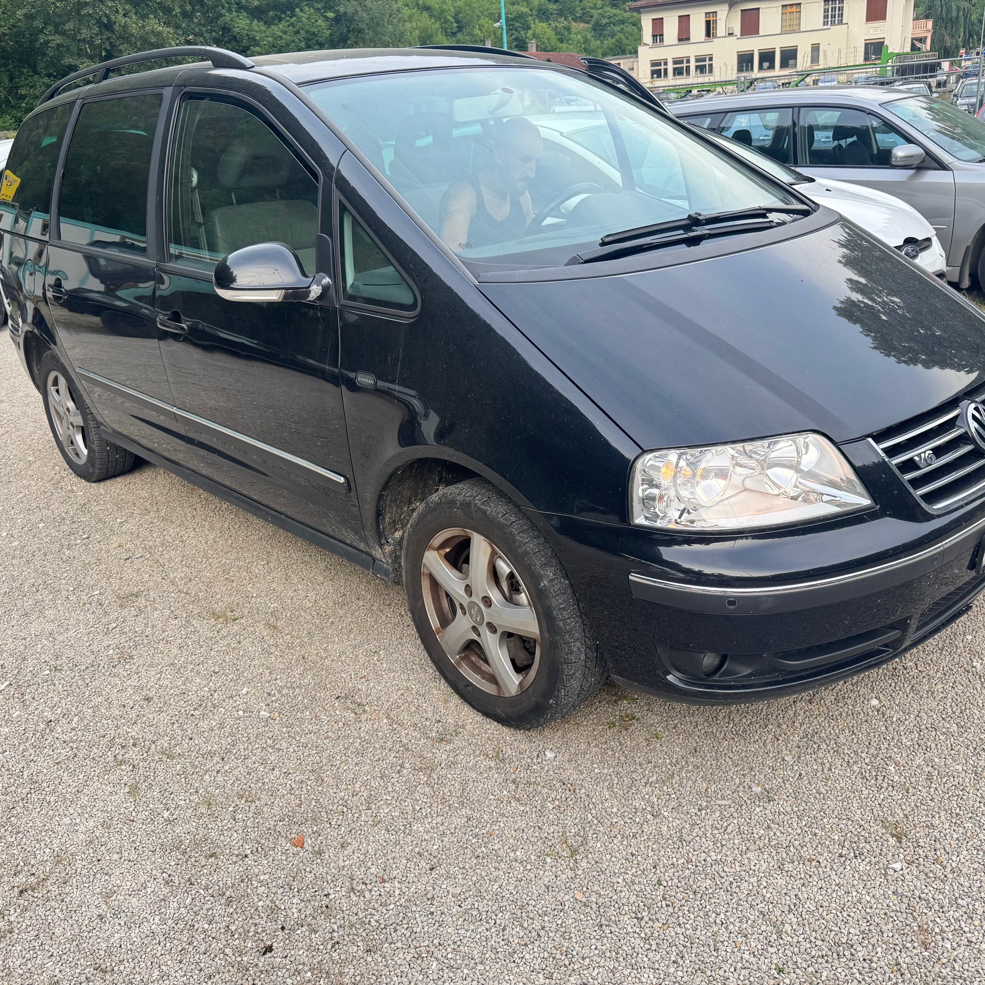 VW Sharan 2.8 V6 Highline 4Motion-image-1