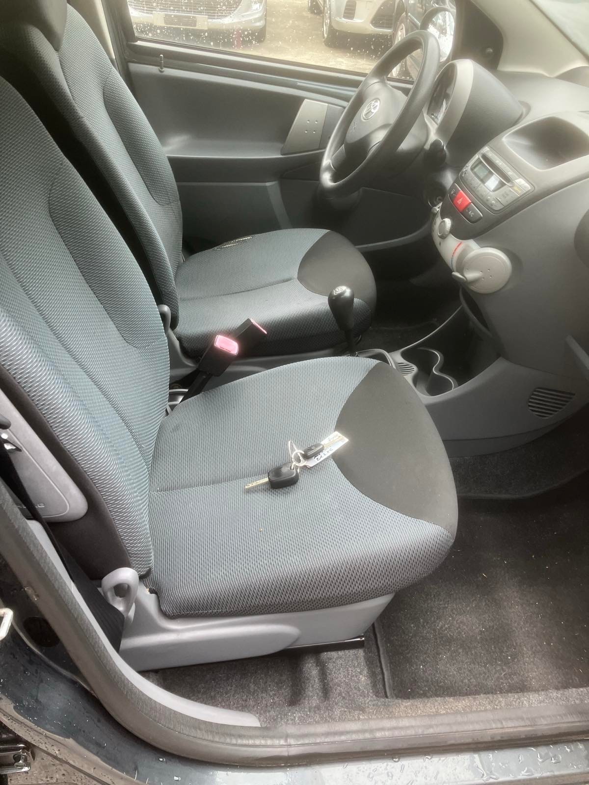 TOYOTA Aygo 1.0-image-4