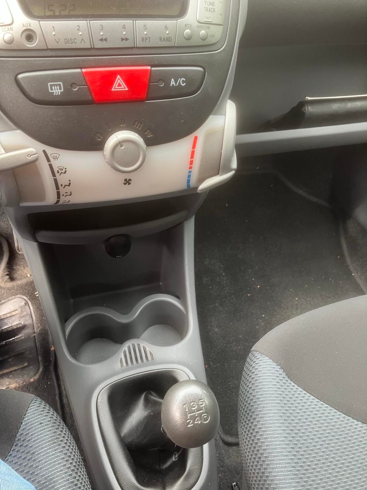 TOYOTA Aygo 1.0-image-5