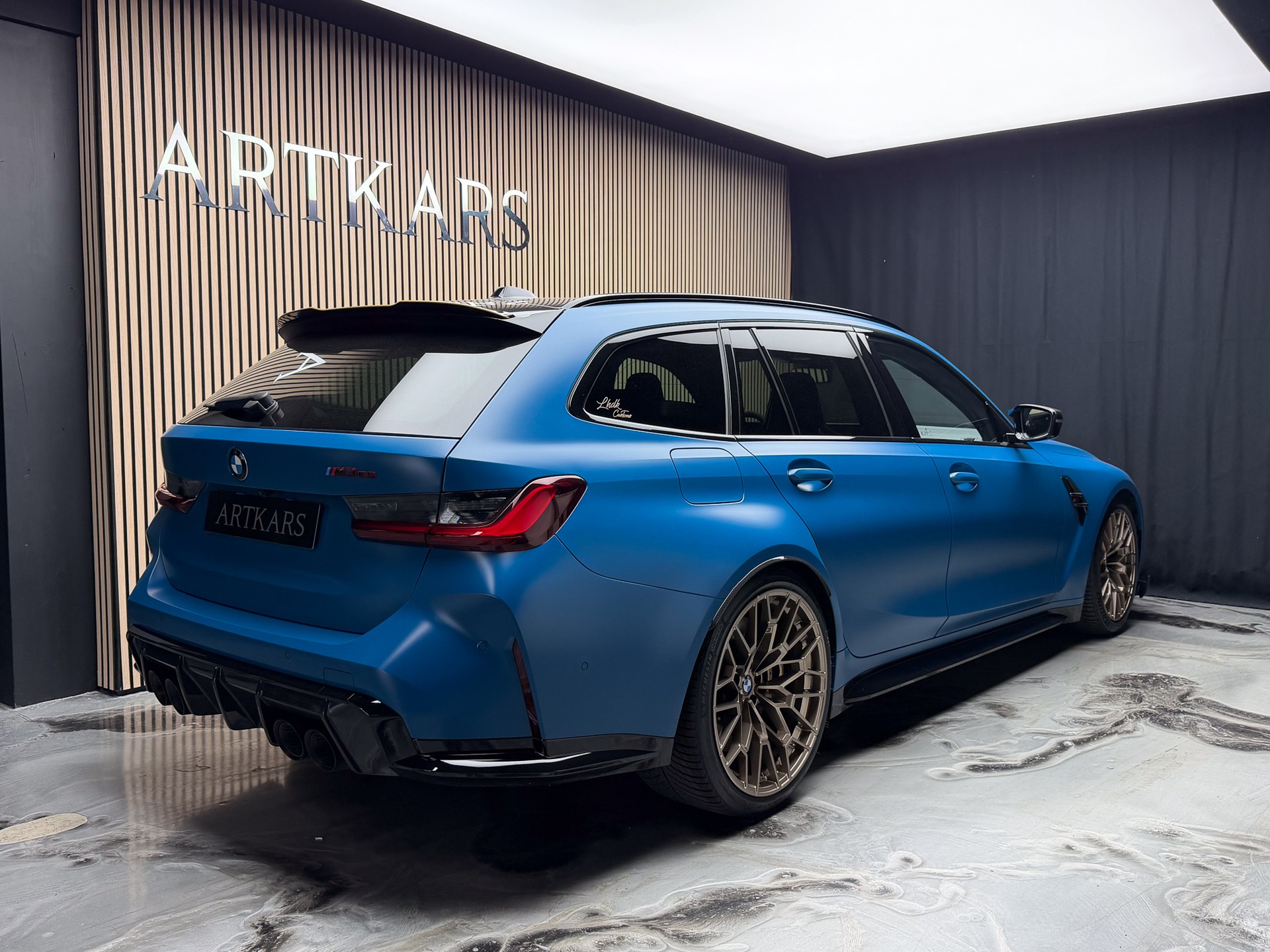BMW M3 CS Touring xDrive-image-6