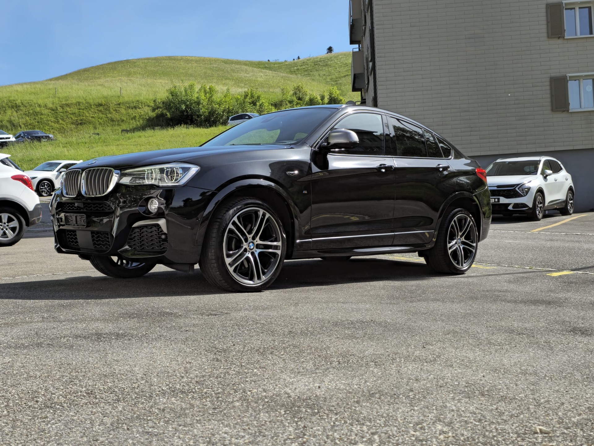BMW M40i-image-2