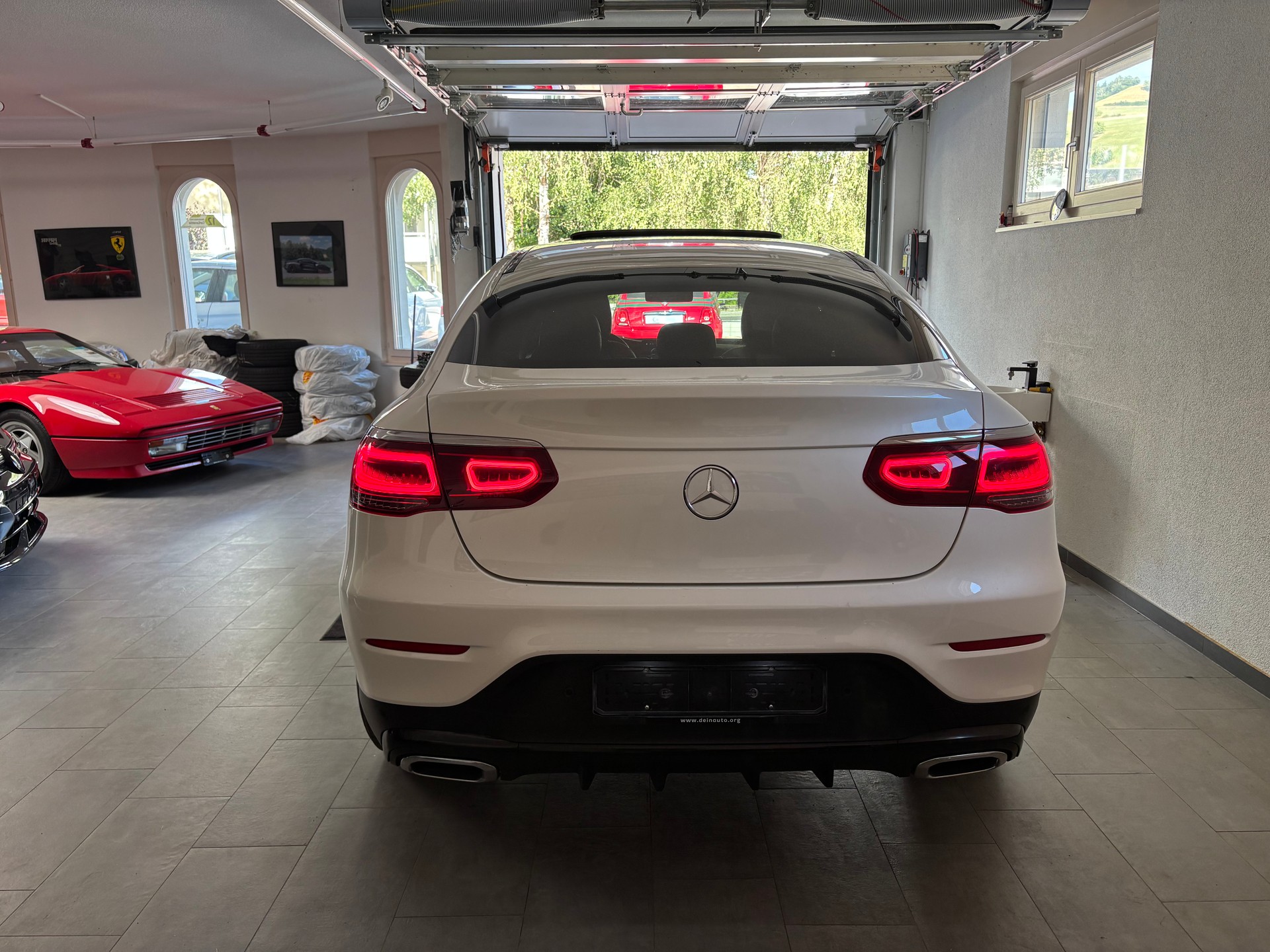 MERCEDES-BENZ GLC Coupé 200 AMG Line 4Matic 9G-Tronic-image-3