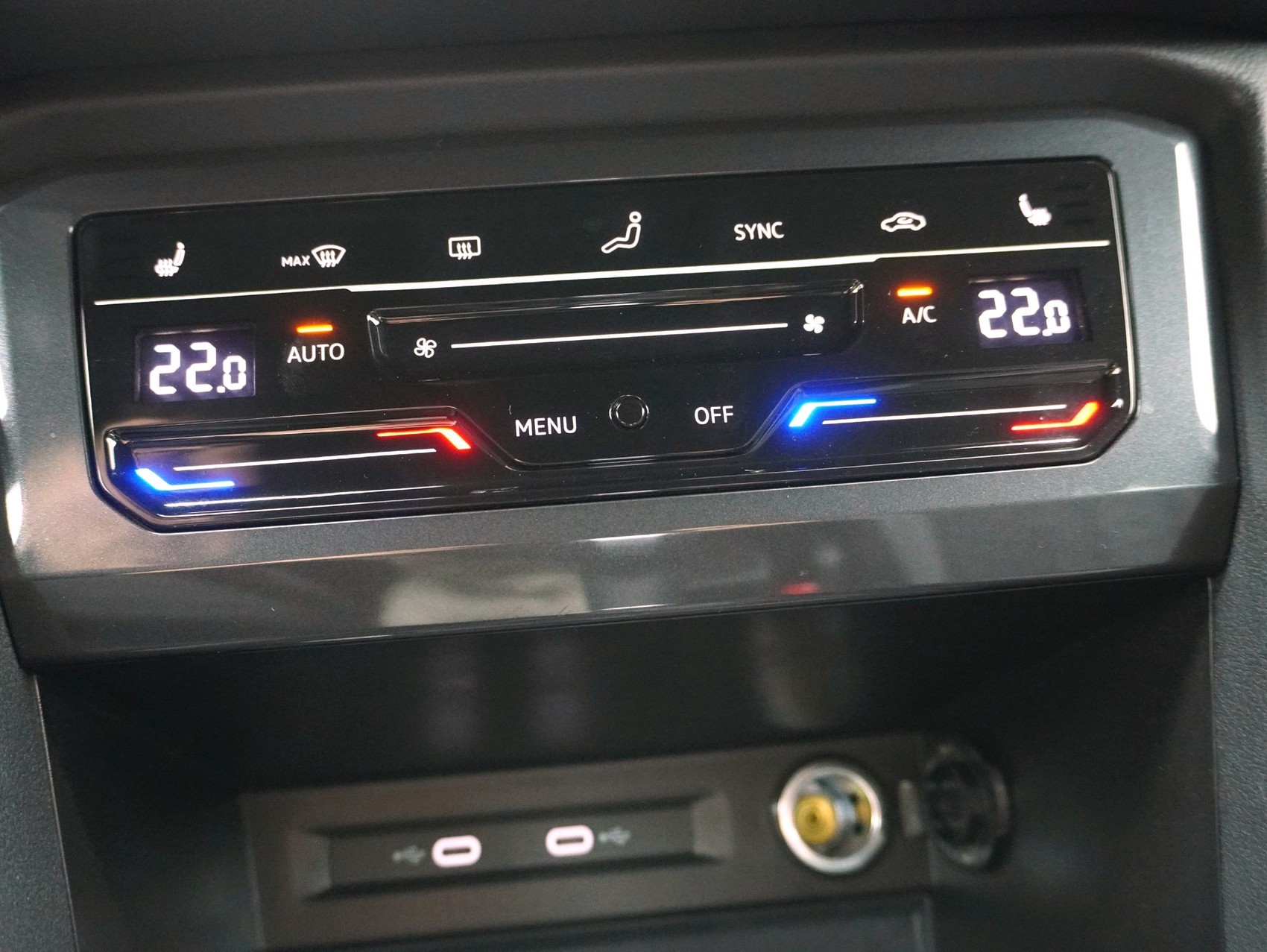 VW Tiguan Allspace 2.0 TSI DSG R-Line Black Style 4Motion-image-15