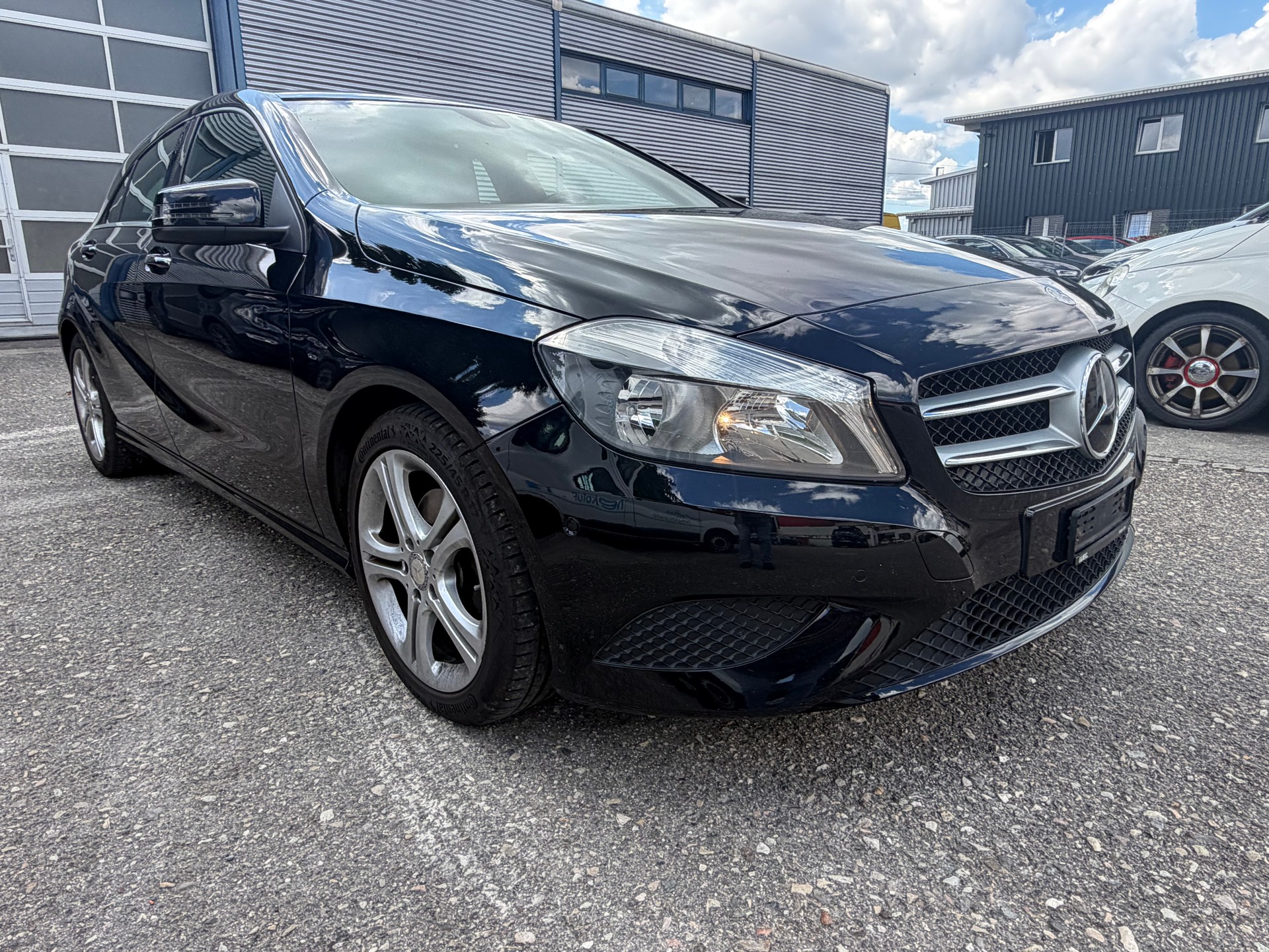 MERCEDES-BENZ A 220 Style 4Matic 7G-DCT-image-5