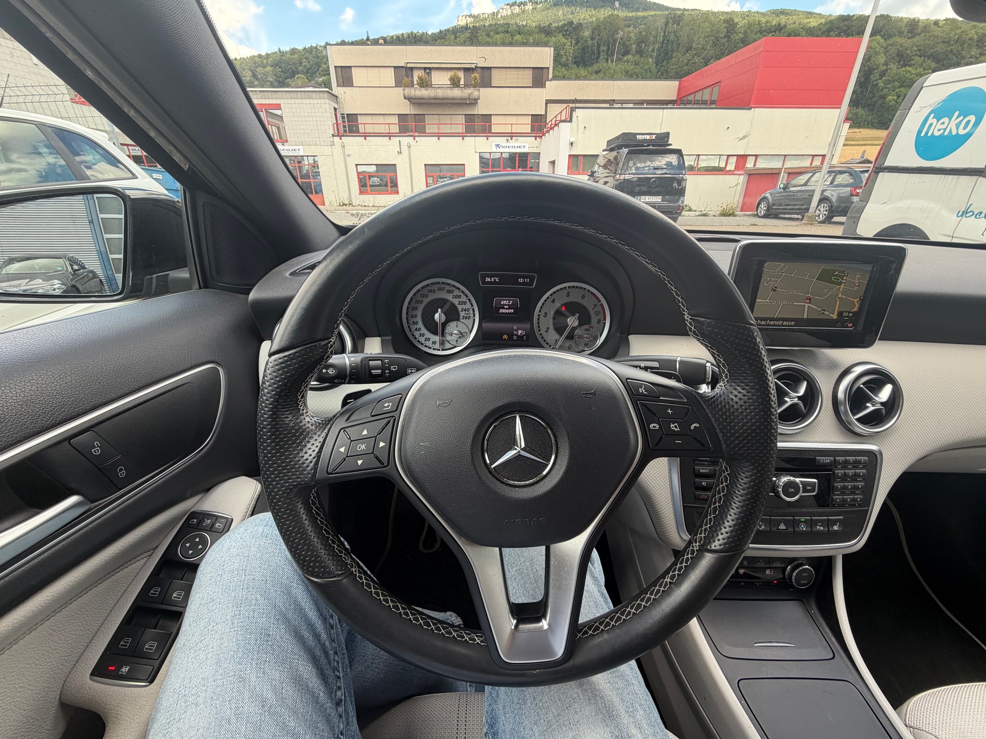 MERCEDES-BENZ A 220 Style 4Matic 7G-DCT-image-10