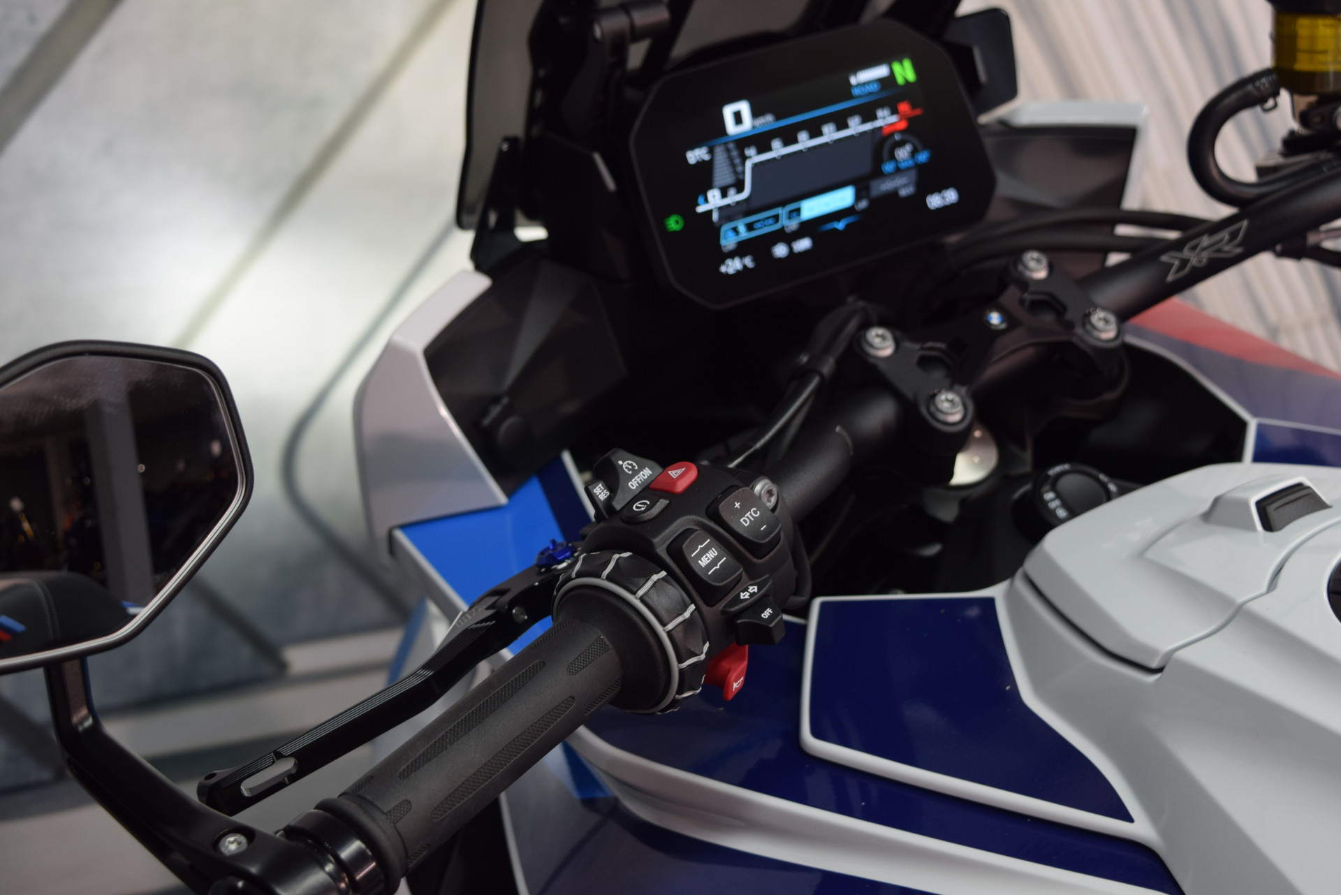 BMW M 1000 XR Sofort verfügbar!-image-6