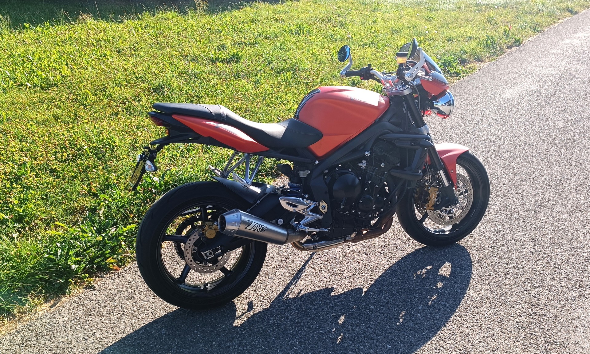 TRIUMPH Street Triple R 675-image-2