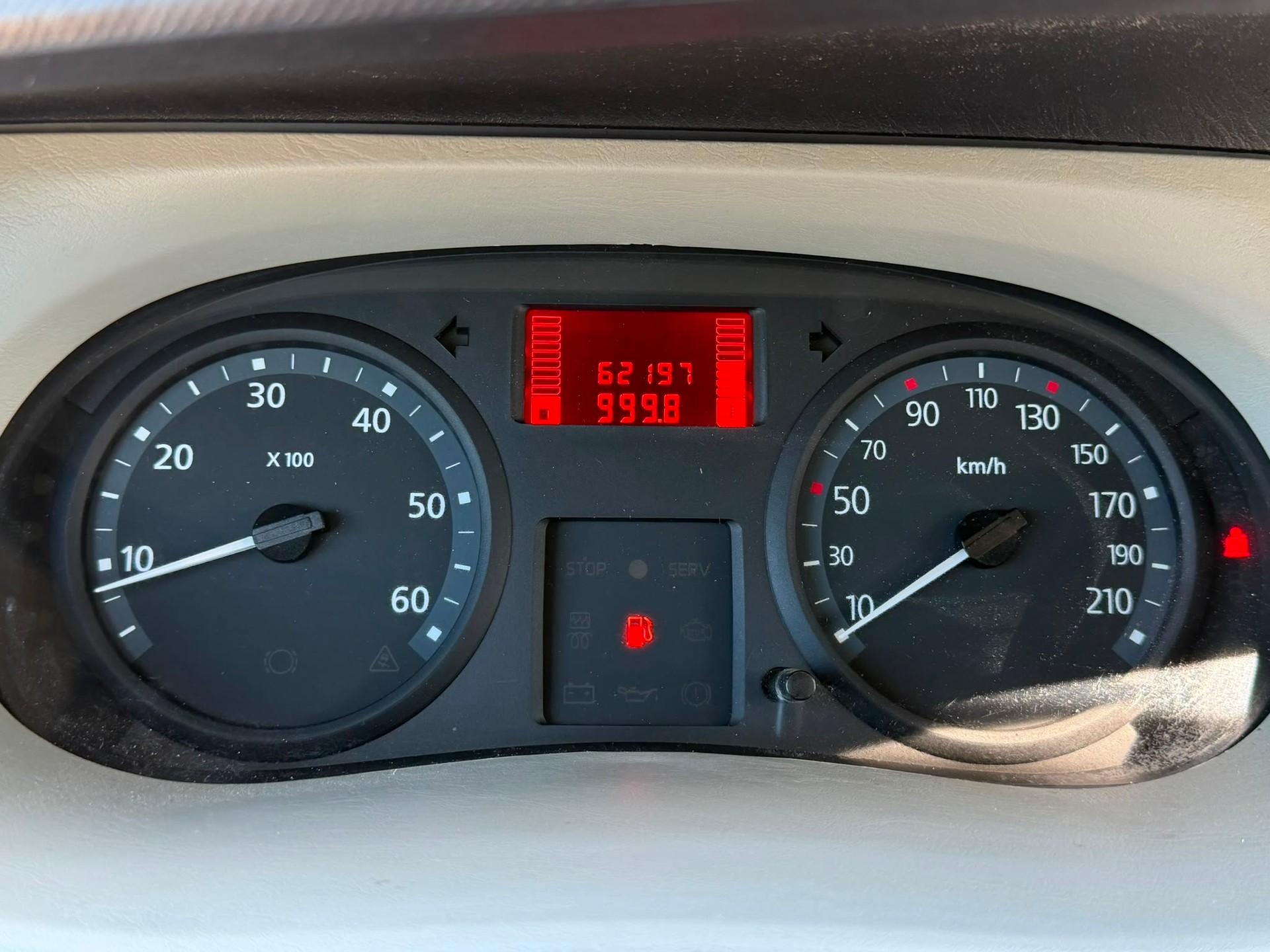NISSAN Primastar 2.0i 16V 120 Premium 2.9t-image-7