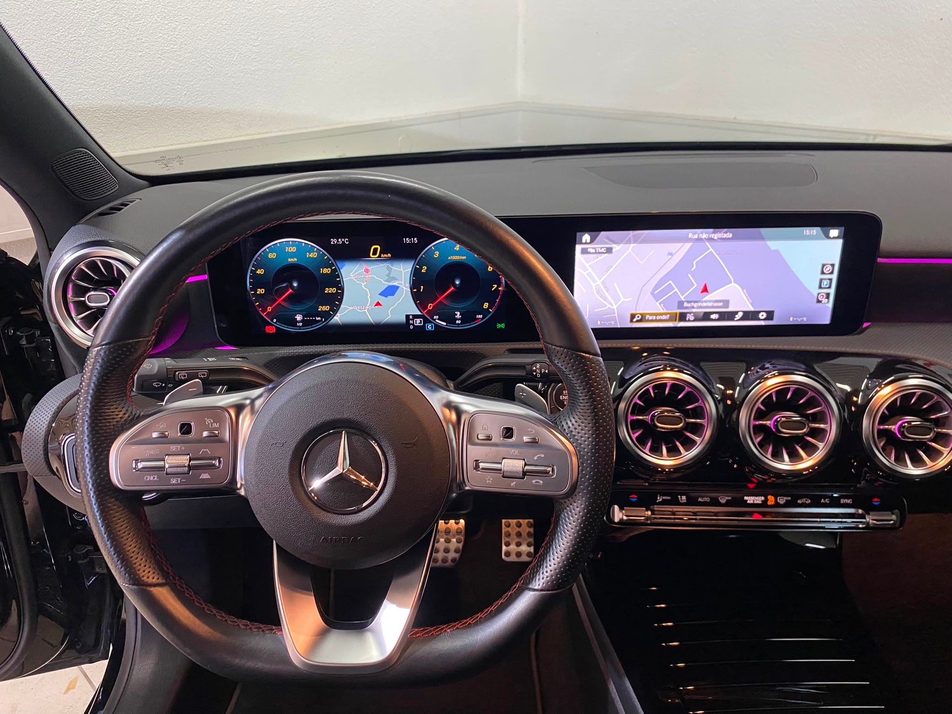 MERCEDES-BENZ A 200 AMG Line 7G-DCT-image-9
