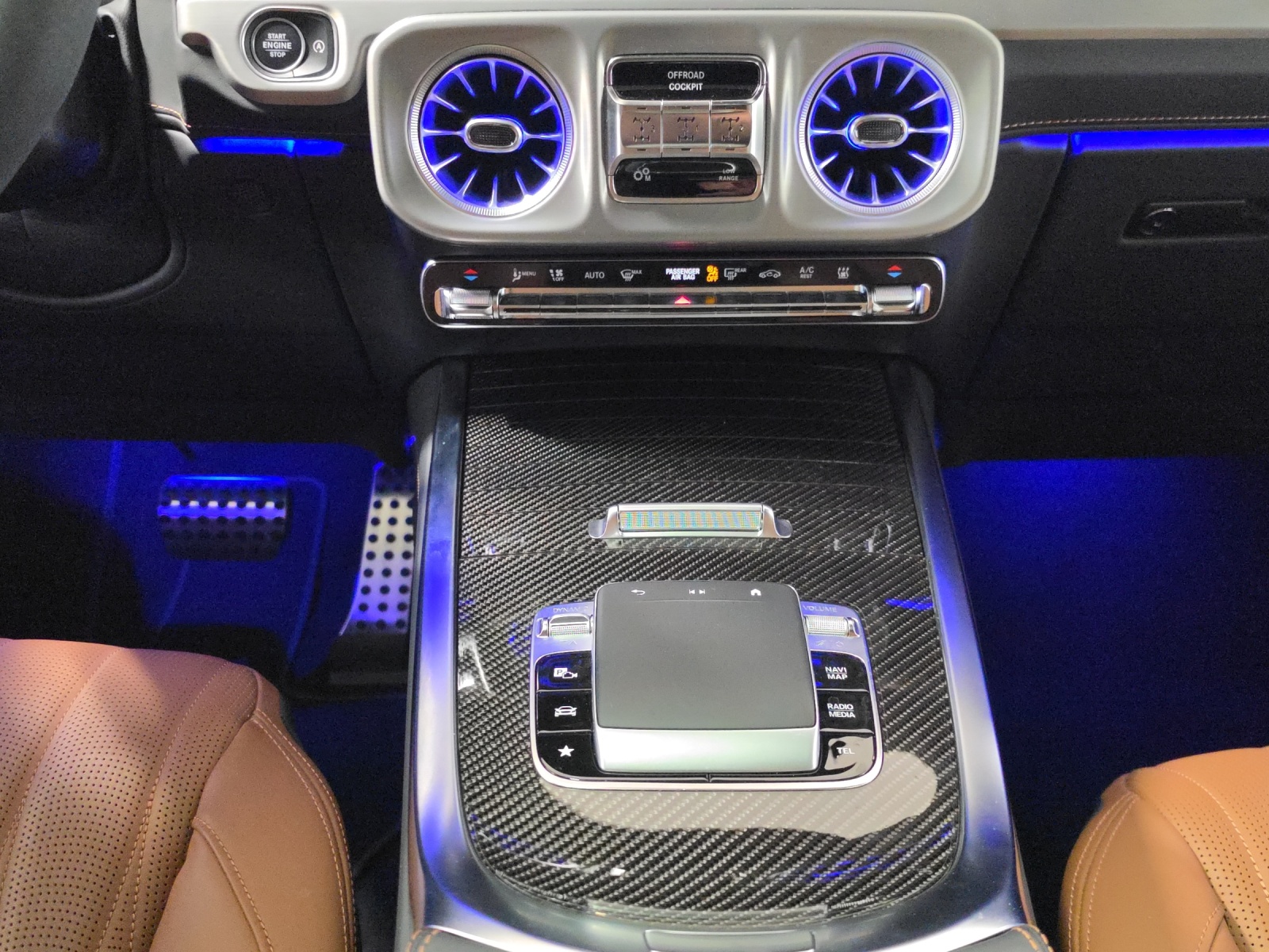 MERCEDES-BENZ G 63 AMG 9G-Tronic-image-11
