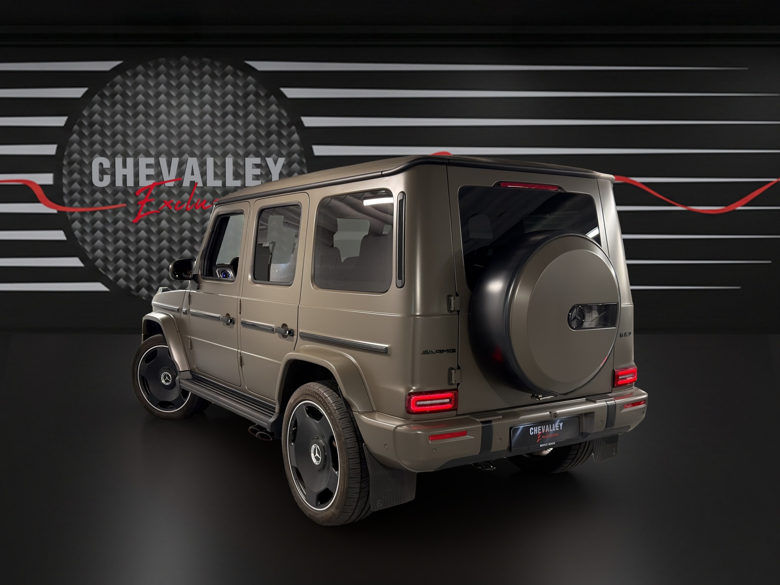 MERCEDES-BENZ G 63 AMG 9G-Tronic-showroom-element-3