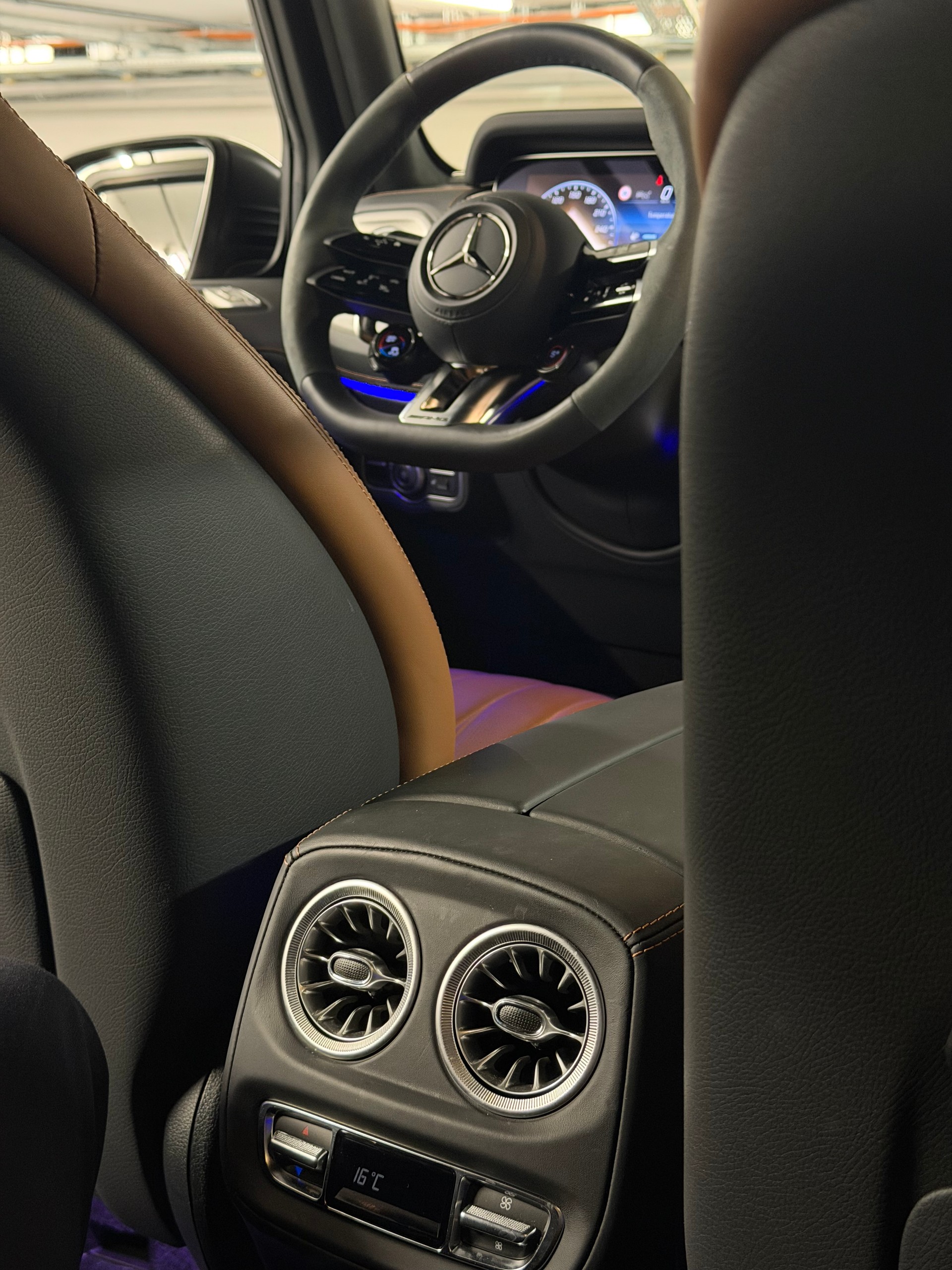 MERCEDES-BENZ G 63 AMG 9G-Tronic-image-15