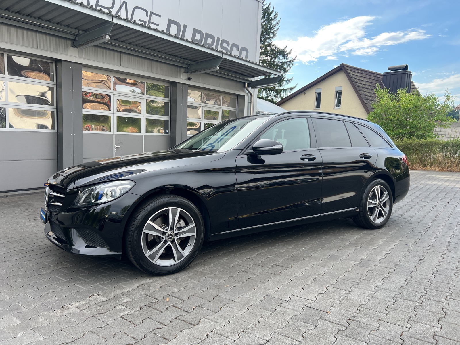 Car photo