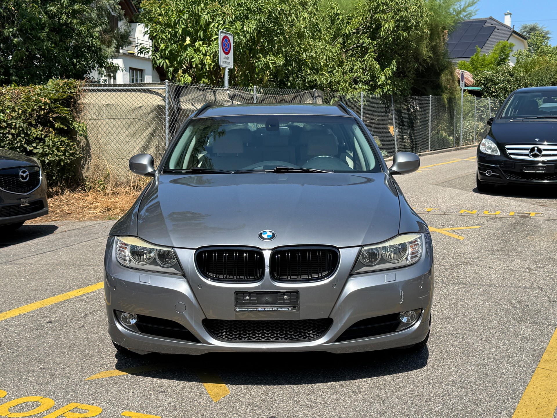 BMW 320d xDrive Touring Steptronic-image-0